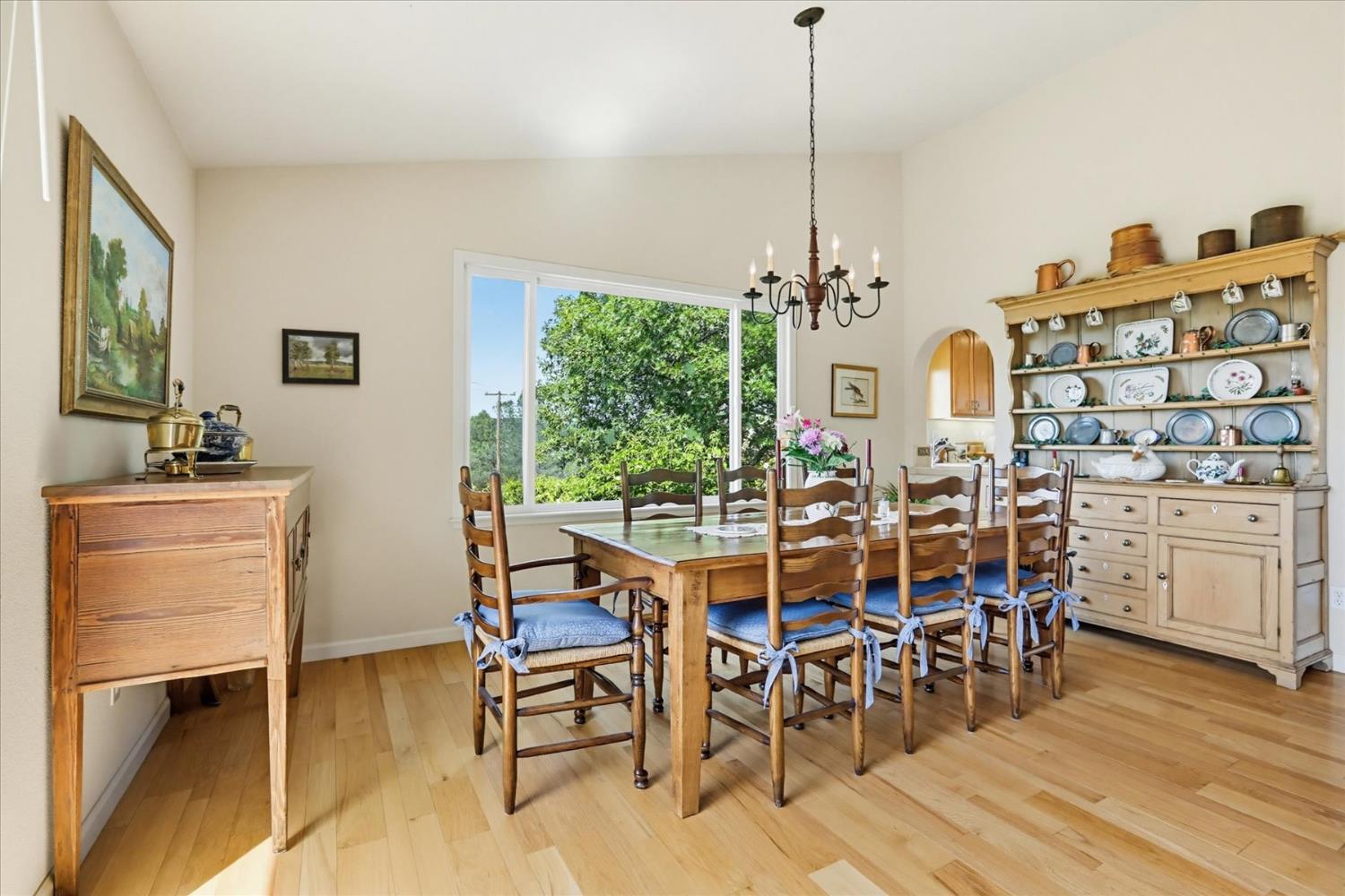 Grass Valley, California, 95945, United States, 3 Bedrooms Bedrooms, ,2 BathroomsBathrooms,Residential,For Sale,2048773