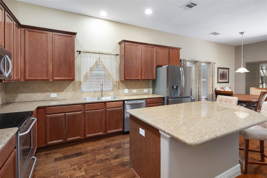 McKinney, Texas, 75071, United States, 3 Bedrooms Bedrooms, ,3 BathroomsBathrooms,Residential,For Sale,1958756