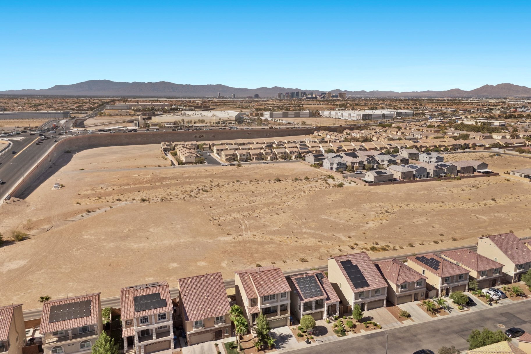  Poolside Living in the Heart of Southwest Las Vegas - 物件實景
