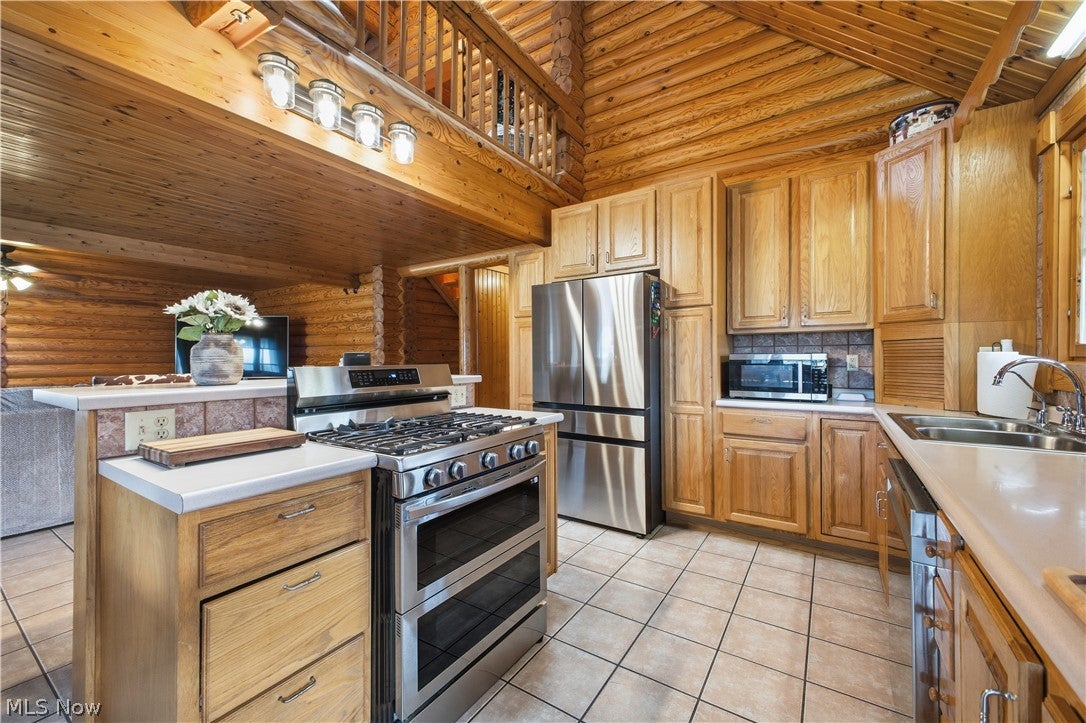 Orwell, Ohio, 44076, United States, 4 Bedrooms Bedrooms, ,3 BathroomsBathrooms,Residential,For Sale,2025807