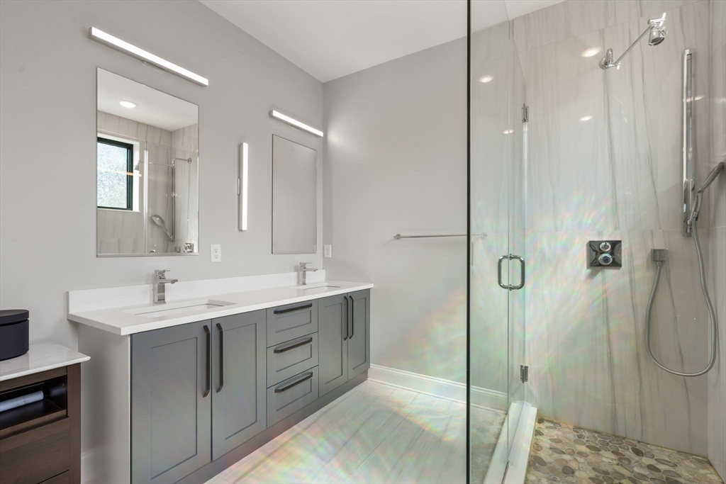 Boston, Massachusetts, 02135, United States, 2 Bedrooms Bedrooms, ,2 BathroomsBathrooms,Residential,For Sale,1940809