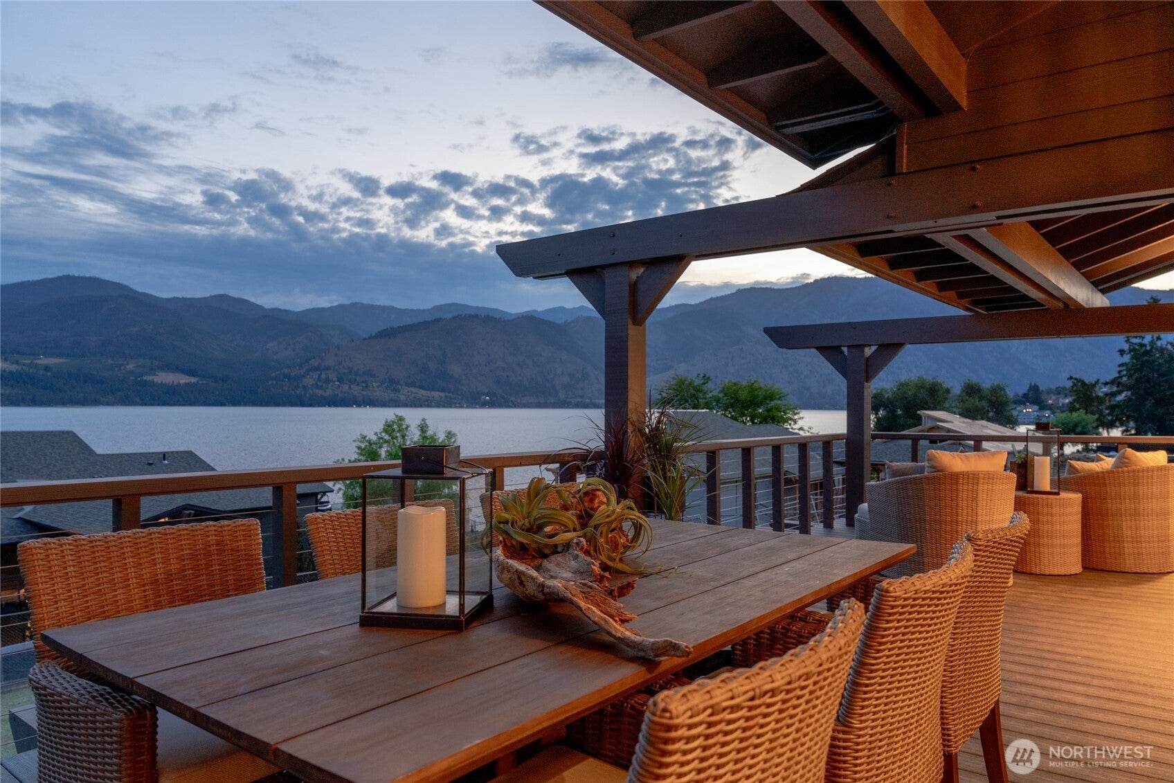 Manson, Washington, 98831, United States, 3 Bedrooms Bedrooms, ,2 BathroomsBathrooms,Residential,For Sale,1941699