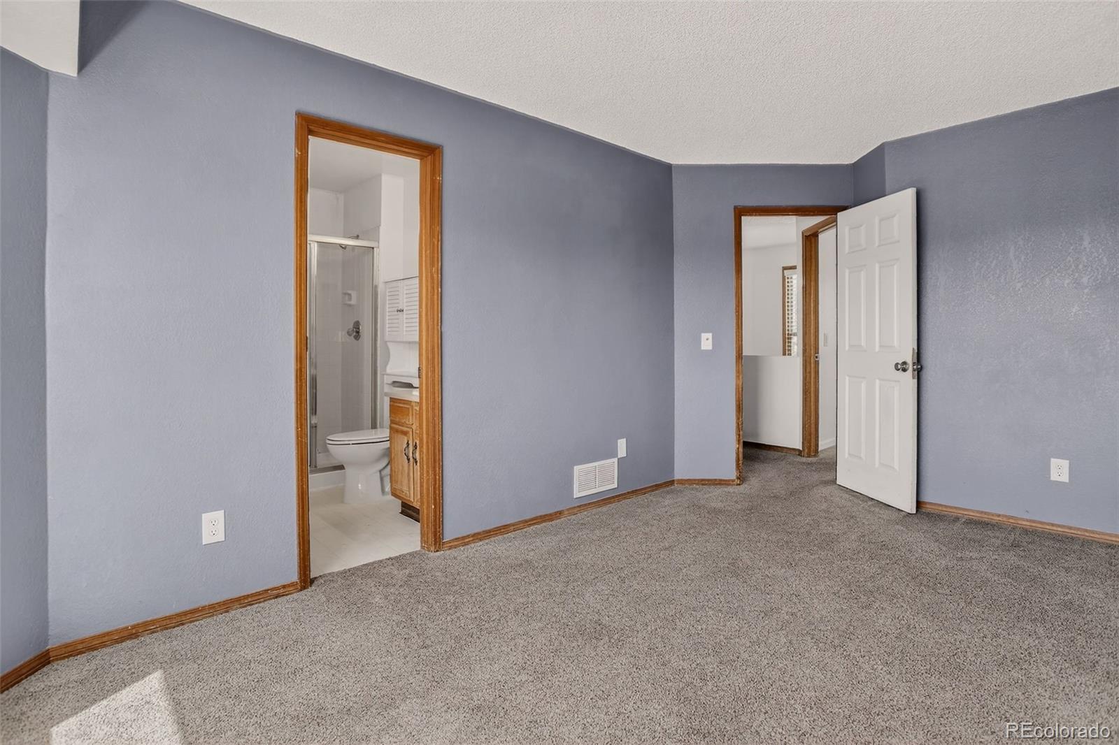 Thornton, Colorado, 80229, United States, 5 Bedrooms Bedrooms, ,2 BathroomsBathrooms,Residential,For Sale,1891126