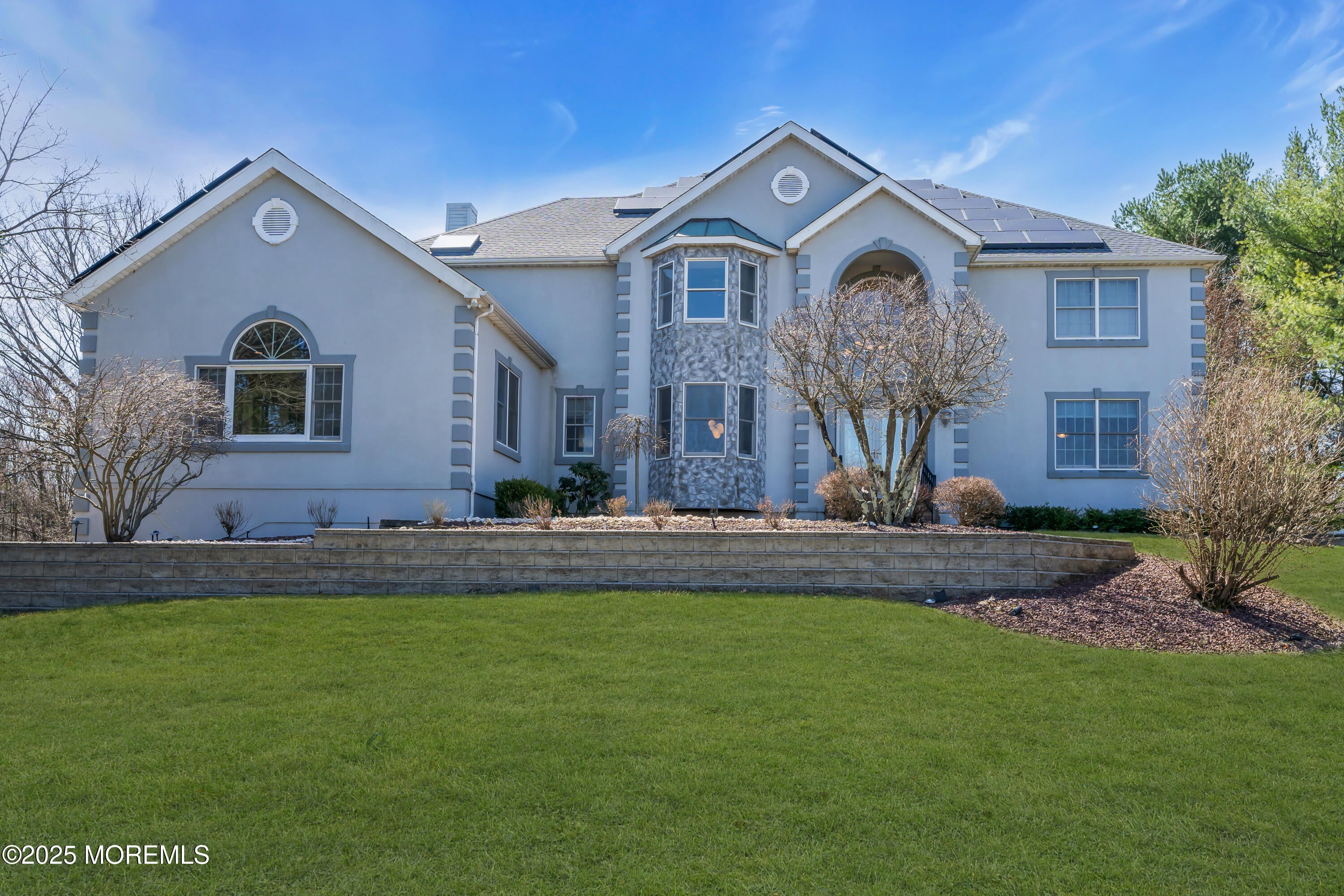 Manalapan, New Jersey, 07726, United States, 6 Bedrooms Bedrooms, ,5 BathroomsBathrooms,Residential,For Sale,1976013