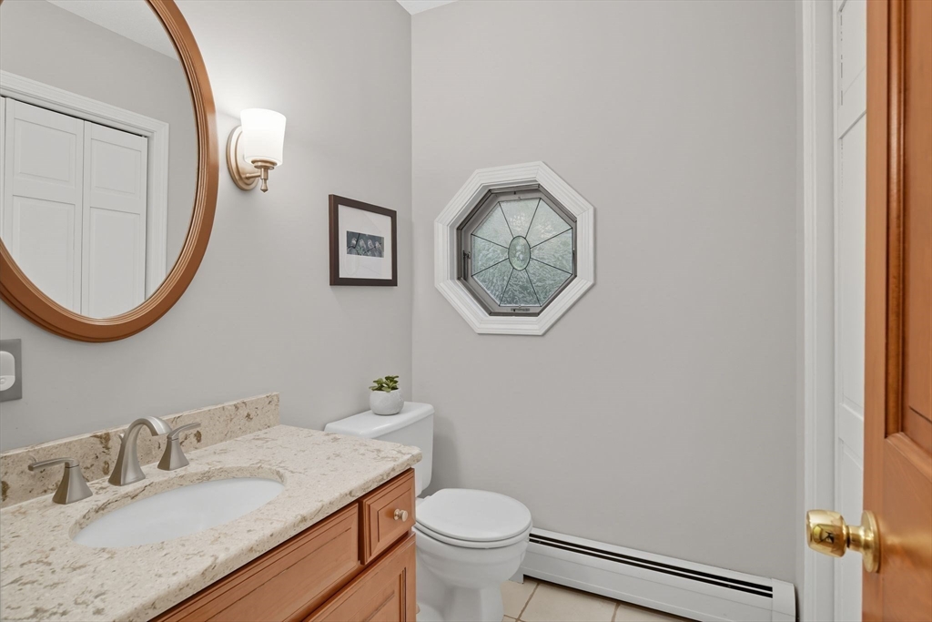 Westfield, Massachusetts, 01085, United States, 3 Bedrooms Bedrooms, ,3 BathroomsBathrooms,Residential,For Sale,1966188