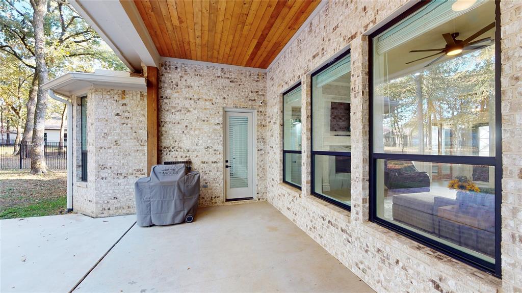 Mabank, Texas, 75156, United States, 3 Bedrooms Bedrooms, ,3 BathroomsBathrooms,Residential,For Sale,1827863