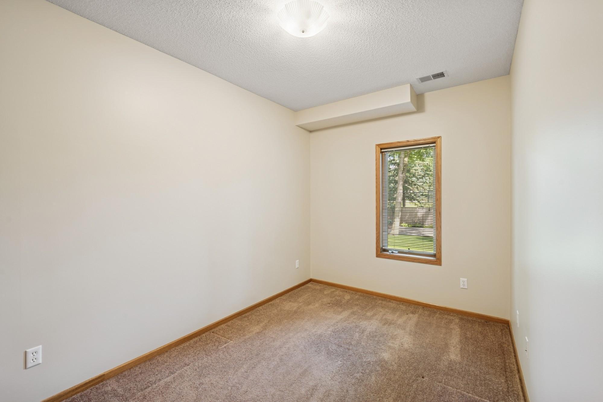 Lakeville, Minnesota, 55044, United States, 5 Bedrooms Bedrooms, ,4 BathroomsBathrooms,Residential,For Sale,1901941