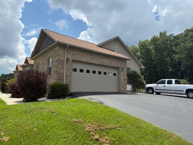 Crossville, Tennessee, 38555, United States, 4 Bedrooms Bedrooms, ,3 BathroomsBathrooms,Residential,For Sale,1887732