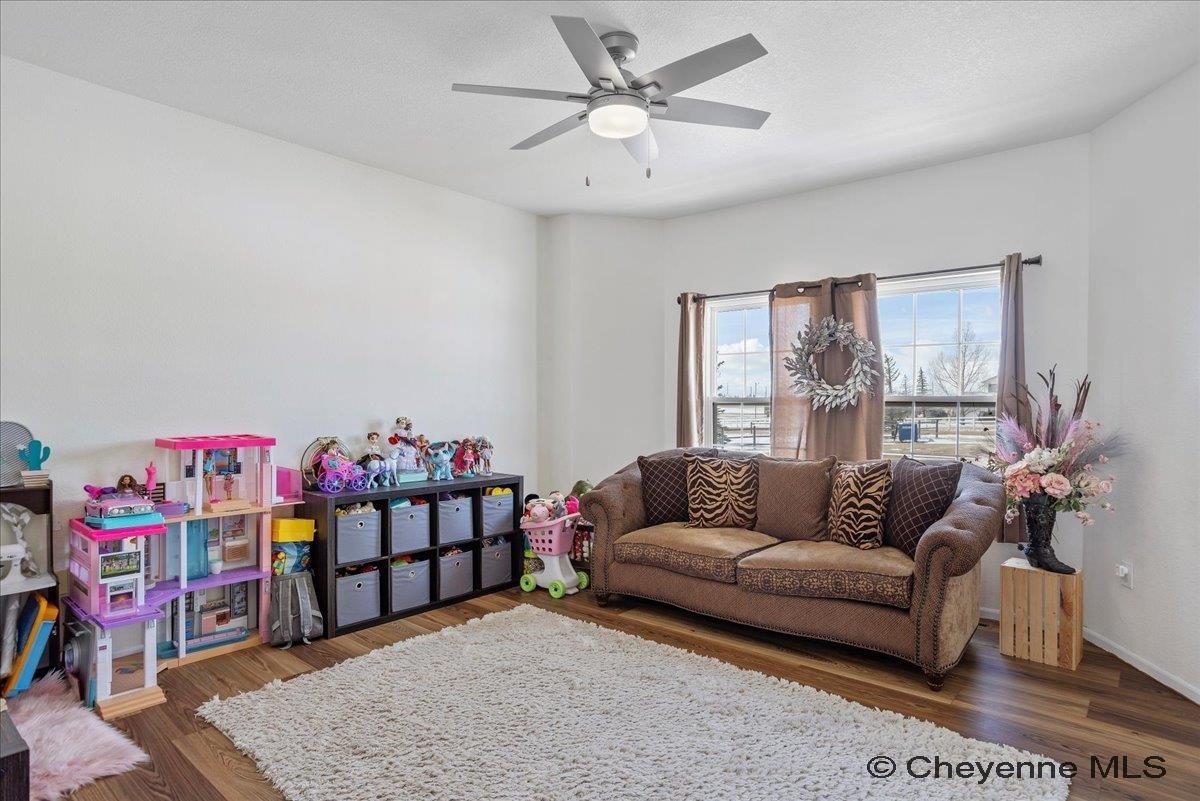 Cheyenne, Wyoming, 82009, United States, 4 Bedrooms Bedrooms, ,3 BathroomsBathrooms,Residential,For Sale,1787891