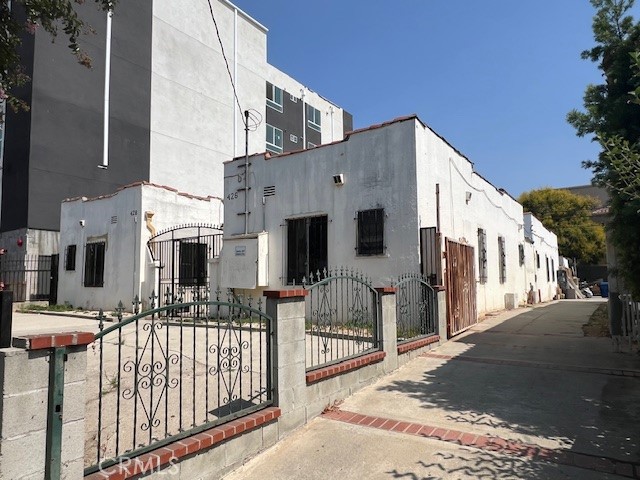 Los Angeles, California, 90004, United States, ,Residential,For Sale,1789343