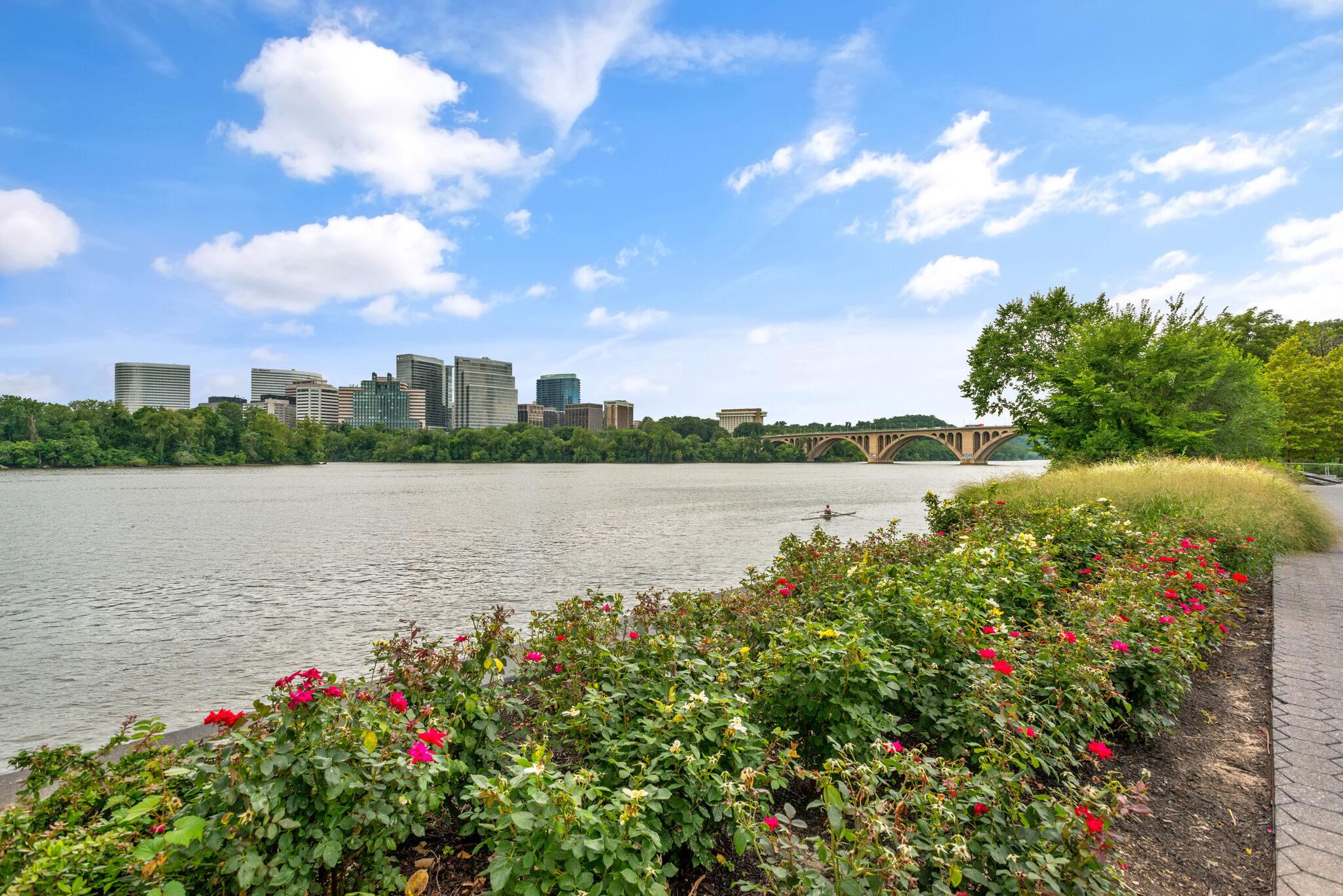 1062  1064 Thomas Jefferson Street NW, Washington, DC, 20007 - 物件實景