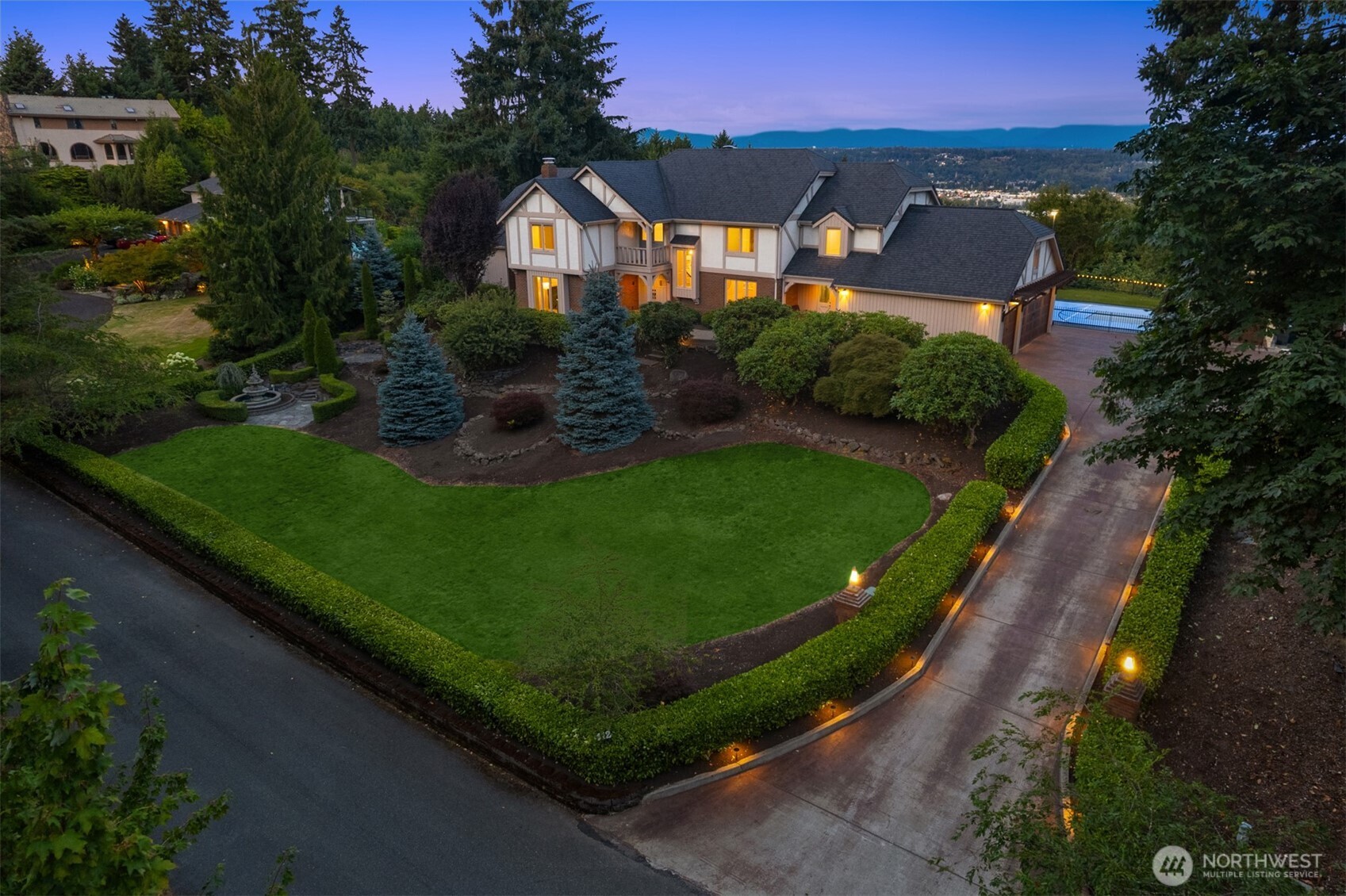Auburn, Washington, 98001, United States, 4 Bedrooms Bedrooms, ,3 BathroomsBathrooms,Residential,For Sale,1917677