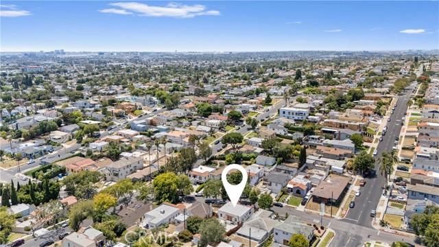 Los Angeles, California, 90043, United States, 3 Bedrooms Bedrooms, ,2 BathroomsBathrooms,Residential,For Sale,1909410