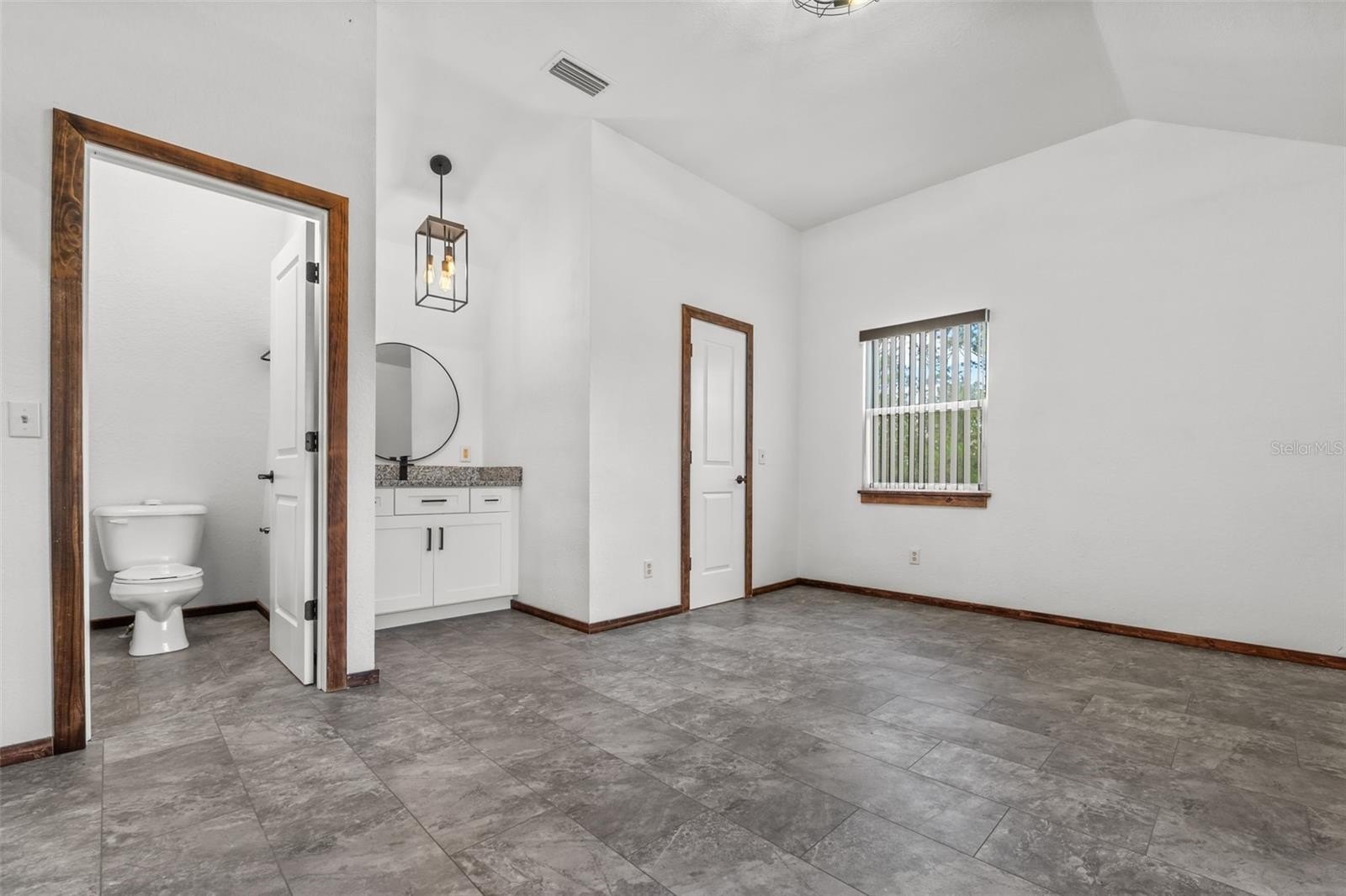 FROSTPROOF, Florida, 33843, United States, 4 Bedrooms Bedrooms, ,3 BathroomsBathrooms,Residential,For Sale,1864112