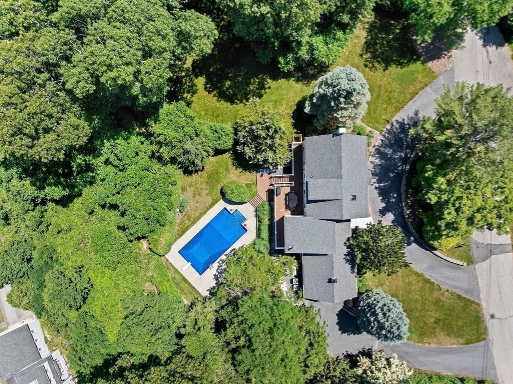 Duxbury, Massachusetts, 02332, United States, 5 Bedrooms Bedrooms, ,4 BathroomsBathrooms,Residential,For Sale,1876527