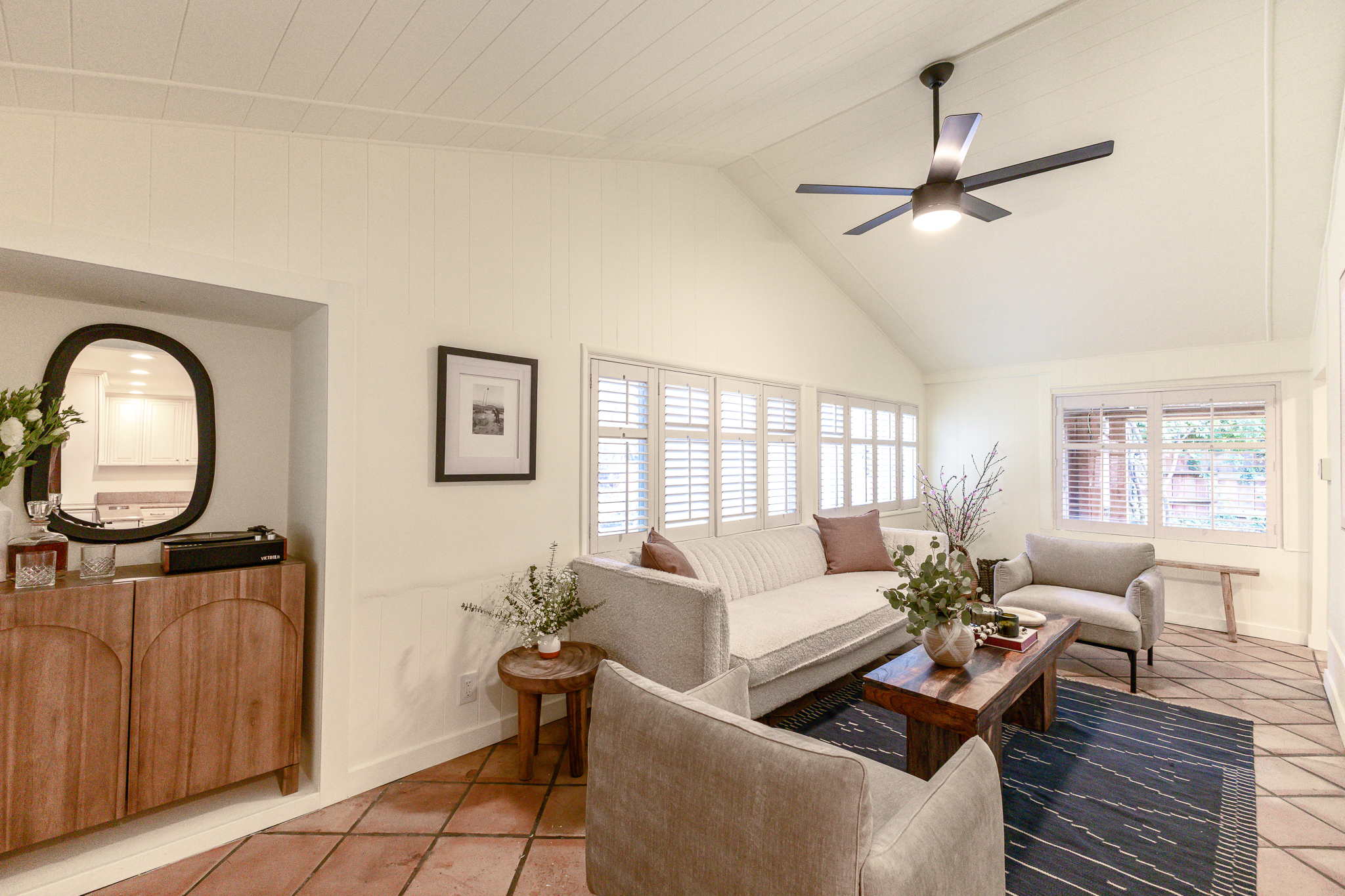  927 Pine Grove Ave - 物件實景