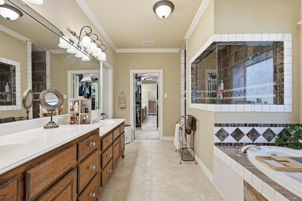 Midlothian, Texas, 76065, United States, 4 Bedrooms Bedrooms, ,4 BathroomsBathrooms,Residential,For Sale,2001564