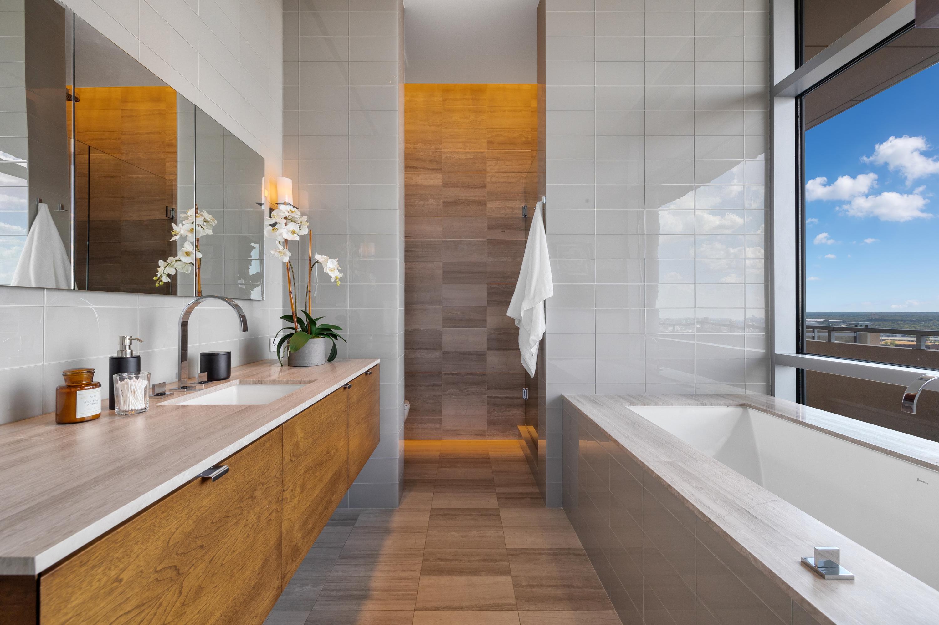  The House, Unit 2701 — 27th Floor Penthouse - 物件實景