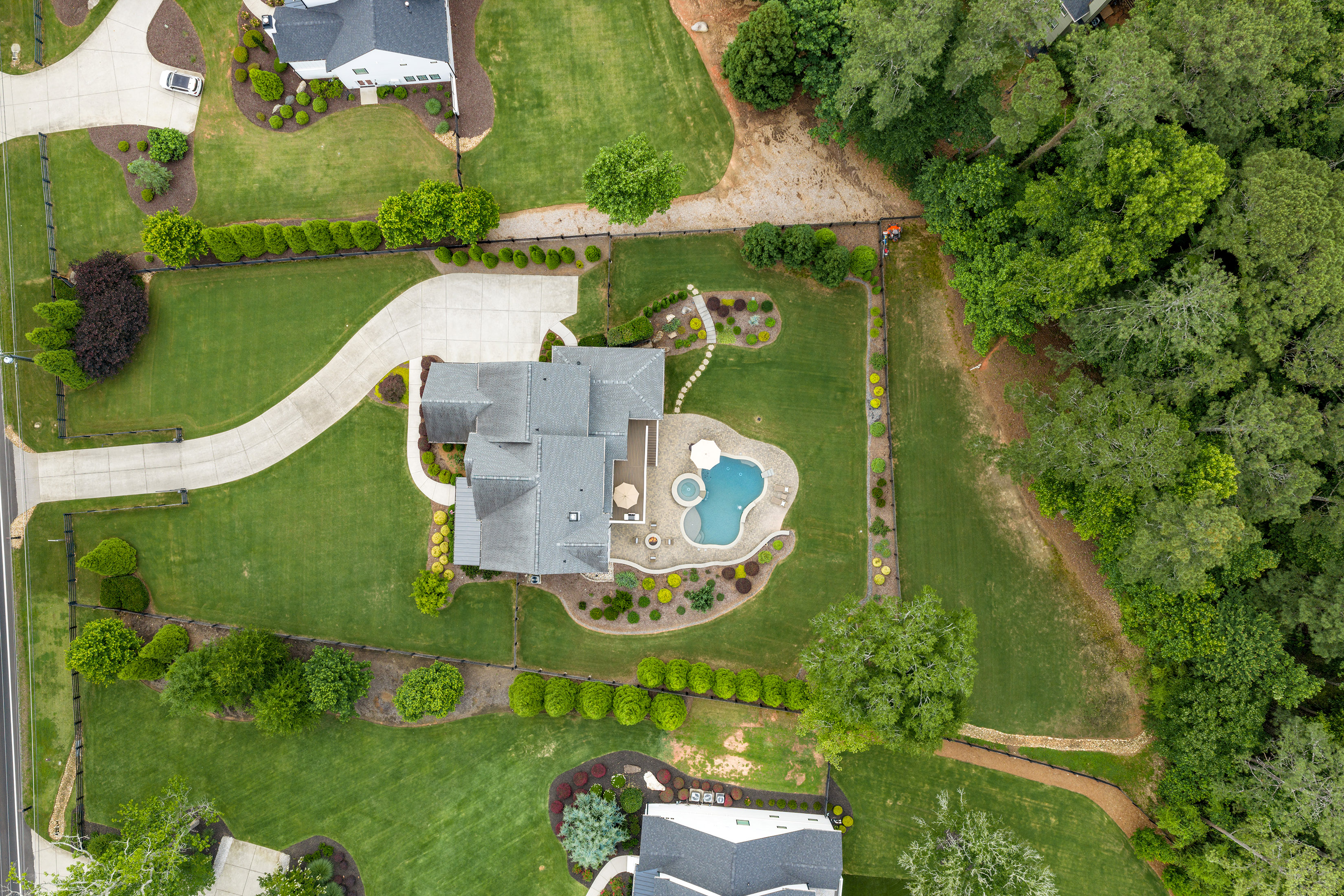  Stunning Modern Farmhouse with Luxury Finishes, Unbeatable Location, and No HOA - 物件實景