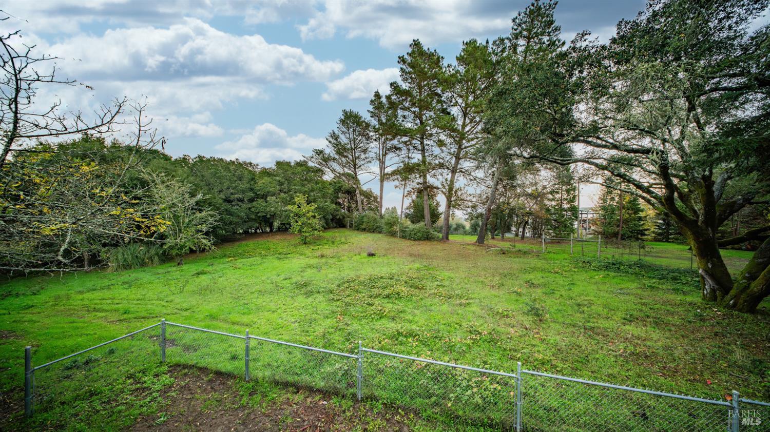 Sebastopol, California, 95472, United States, 3 Bedrooms Bedrooms, ,2 BathroomsBathrooms,Residential,For Sale,1997053