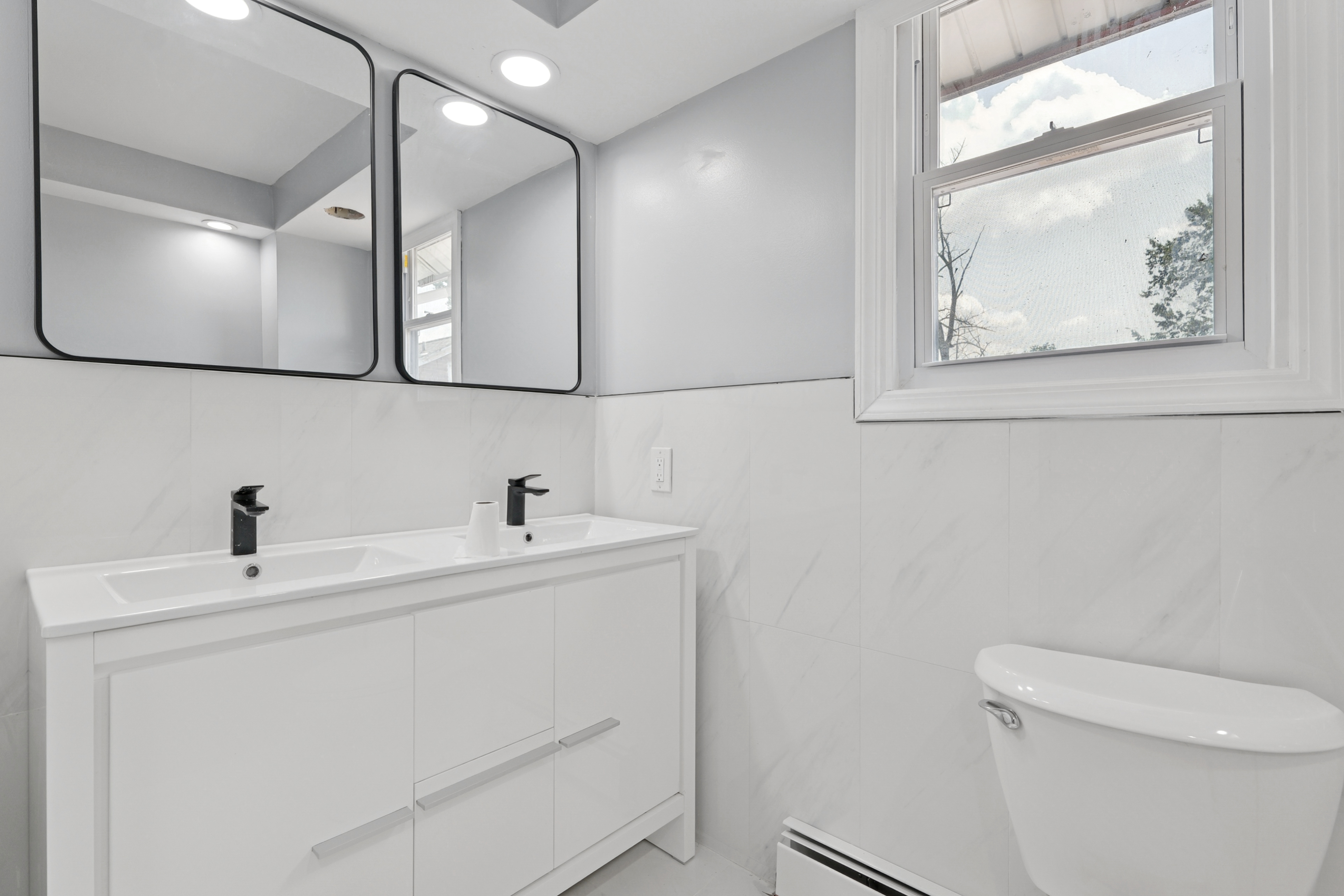 Maplewood, New Jersey, 07040, United States, 4 Bedrooms Bedrooms, ,5 BathroomsBathrooms,Residential,For Sale,1976450