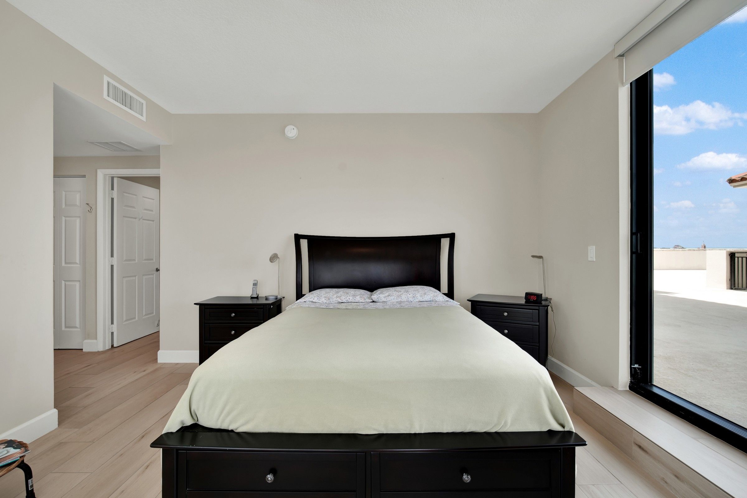  1300 Ponce De Leon Blvd, Coral Gables, FL, 33134 - 物件實景