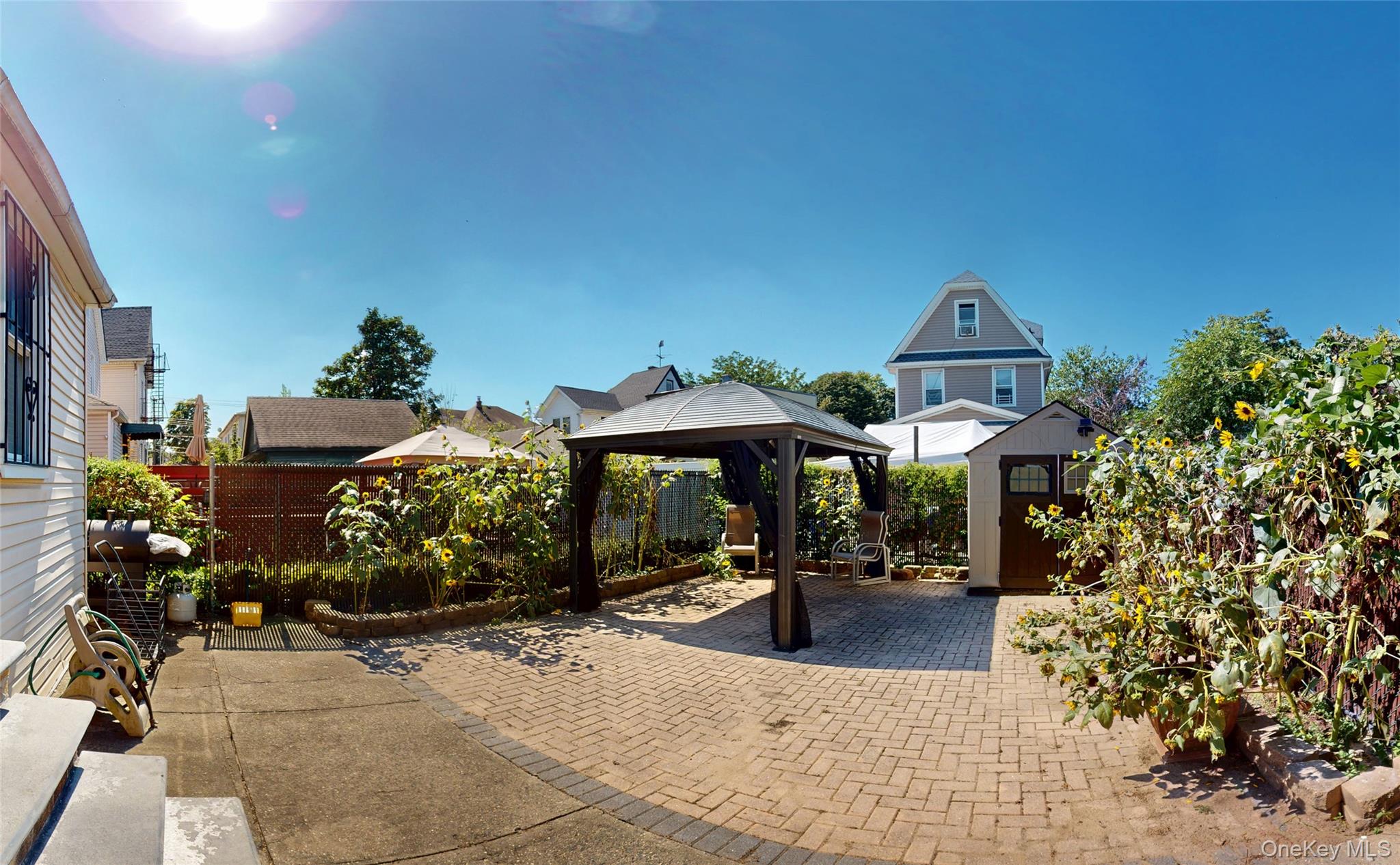 Jamaica, New York, 11435, United States, 4 Bedrooms Bedrooms, ,3 BathroomsBathrooms,Residential,For Sale,1927157