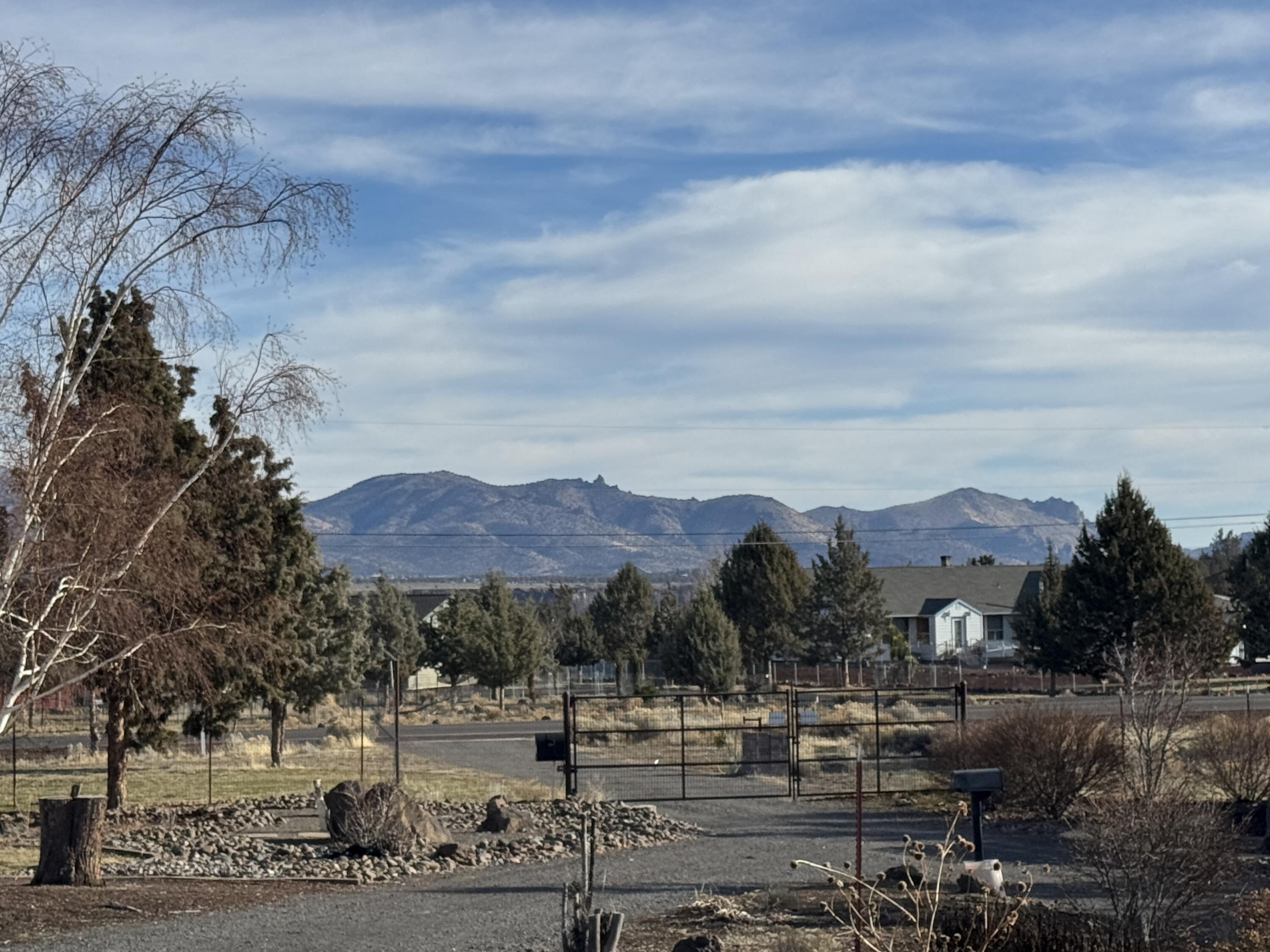 Terrebonne, Oregon, 97760, United States, 3 Bedrooms Bedrooms, ,2 BathroomsBathrooms,Residential,For Sale,2009315