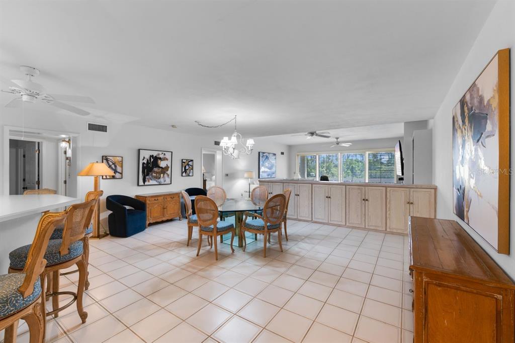Orlando, Florida, 32819, United States, 2 Bedrooms Bedrooms, ,2 BathroomsBathrooms,Residential,For Sale,1787410