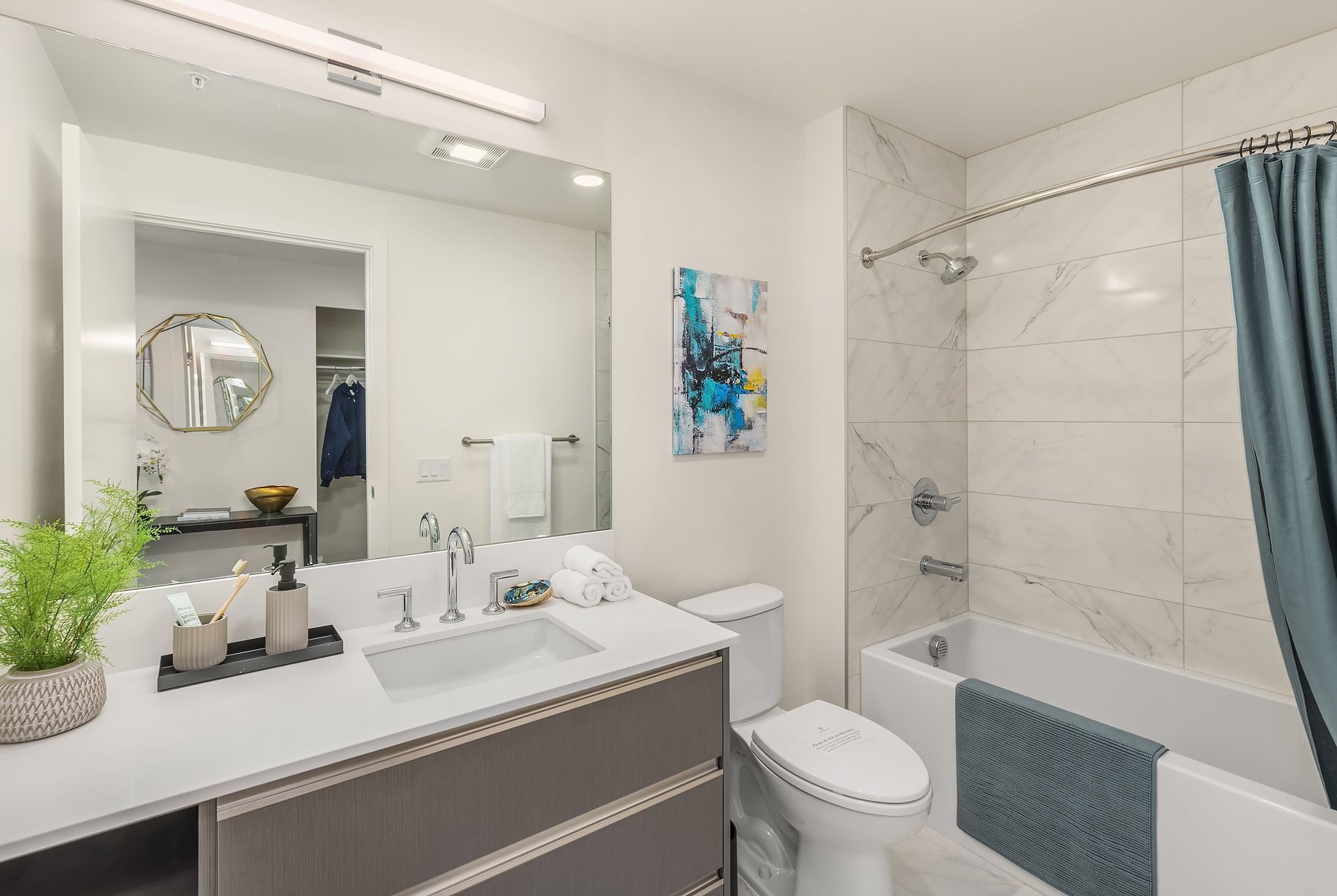  800 Columbia Street Unit #1711, Seattle, WA 98104 - 物件實景
