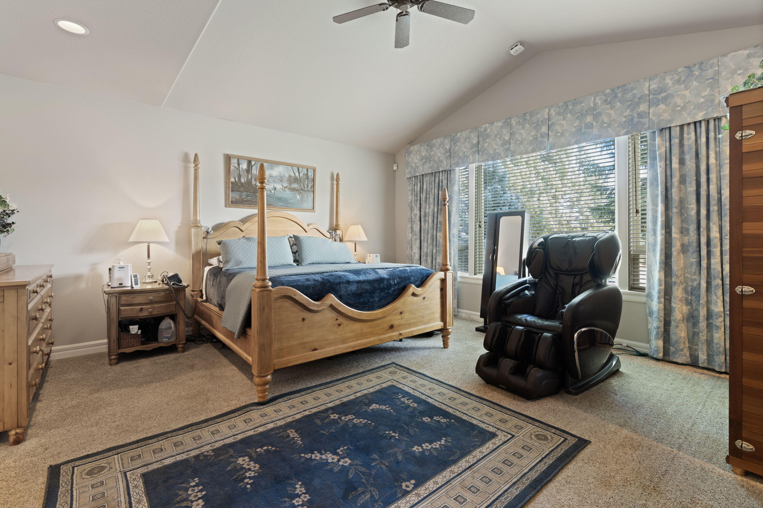 Redmond, Oregon, 97756, United States, 3 Bedrooms Bedrooms, ,3 BathroomsBathrooms,Residential,For Sale,1926997