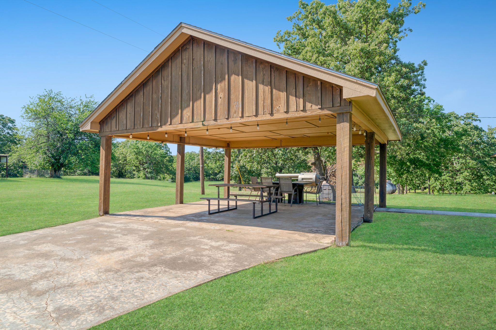 Powderly, Texas, 75473, United States, 3 Bedrooms Bedrooms, ,2 BathroomsBathrooms,Land,For Sale,1917710