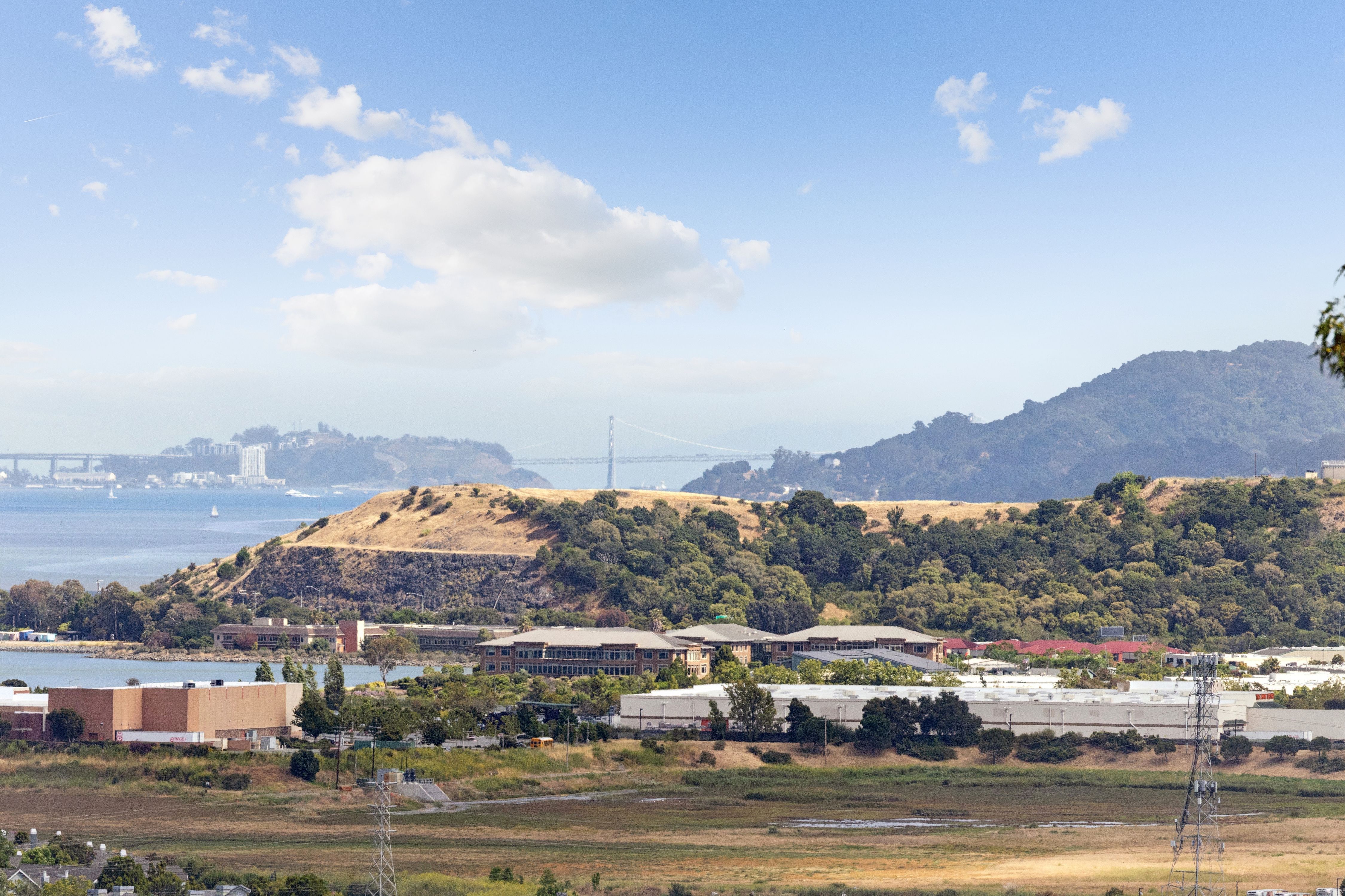  Extraordinary Estate with Panoramic Bay and Mountain Vistas - 物件實景
