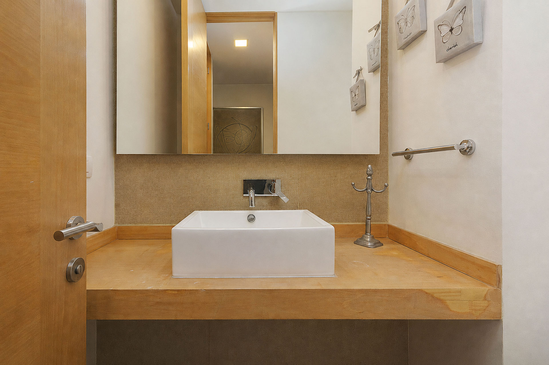  4-Bedroom Apartment Plus Staff Quarters for Sale in Los Trapenses - 物件實景
