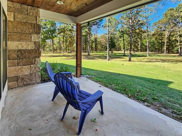 Tahlequah, Oklahoma, 74464, United States, 4 Bedrooms Bedrooms, ,4 BathroomsBathrooms,Residential,For Sale,2040103