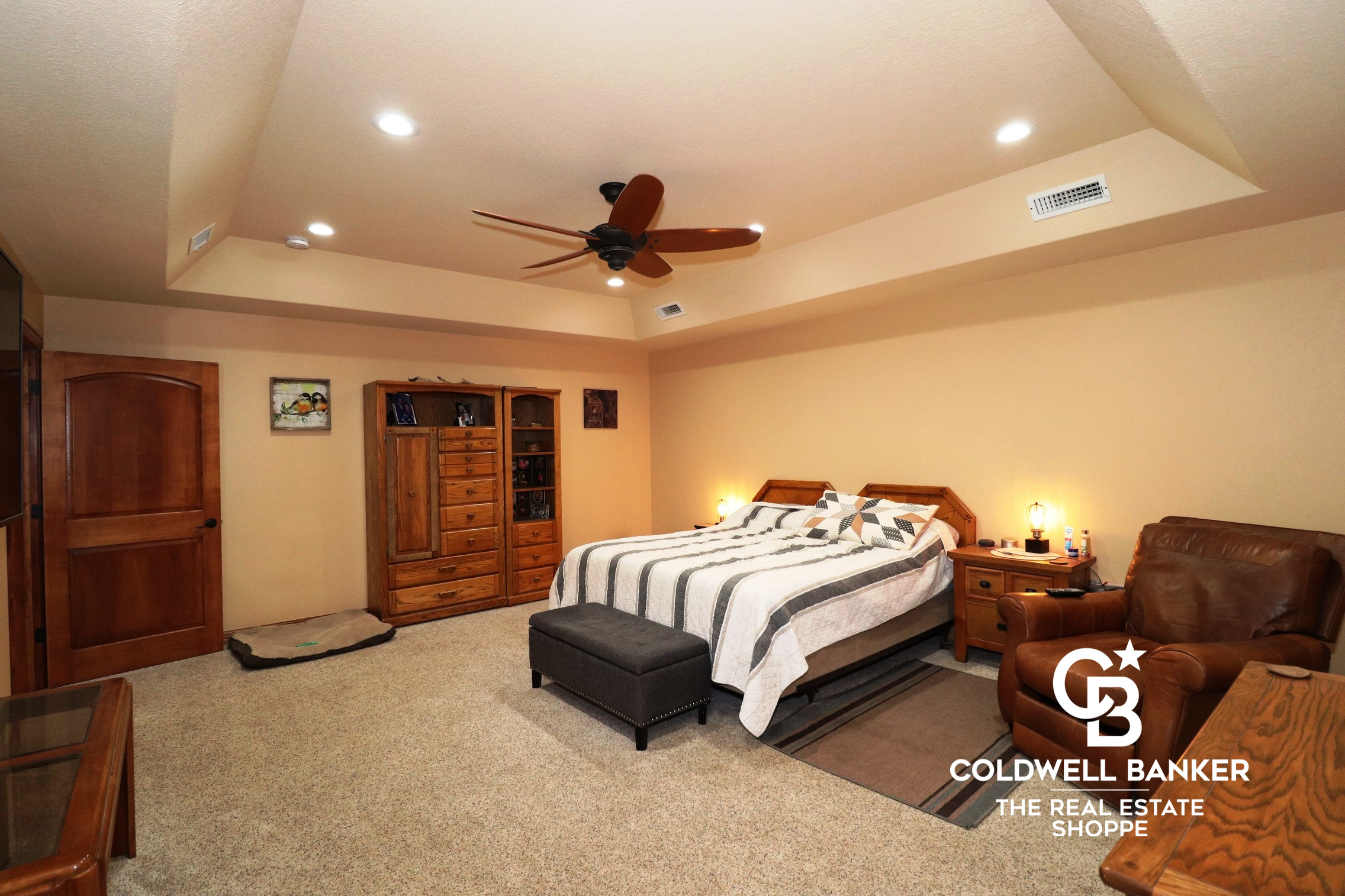 Garden City, Kansas, 67846, United States, 2 Bedrooms Bedrooms, ,Residential,For Sale,1890004