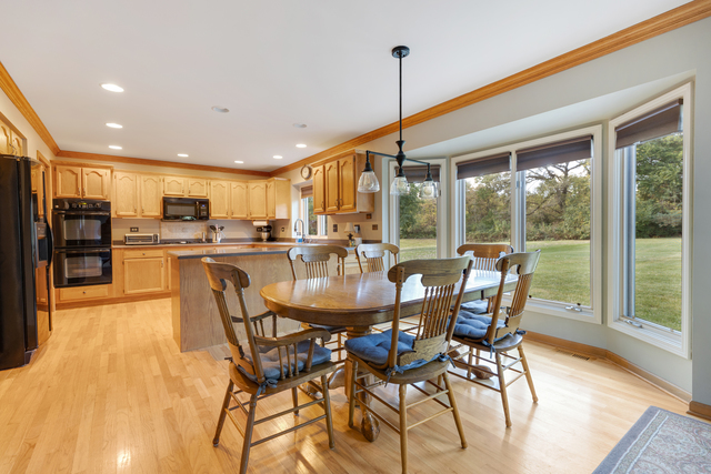 Huntley, Illinois, 60142, United States, 4 Bedrooms Bedrooms, ,3 BathroomsBathrooms,Residential,For Sale,1985712