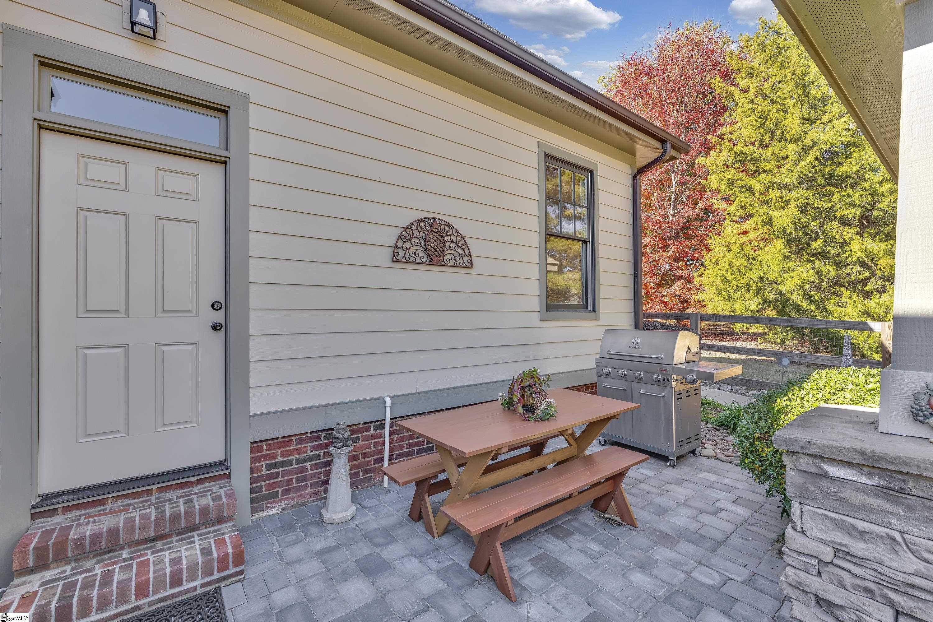 Simpsonville, South Carolina, 29681, United States, 4 Bedrooms Bedrooms, ,4 BathroomsBathrooms,Residential,For Sale,1986558