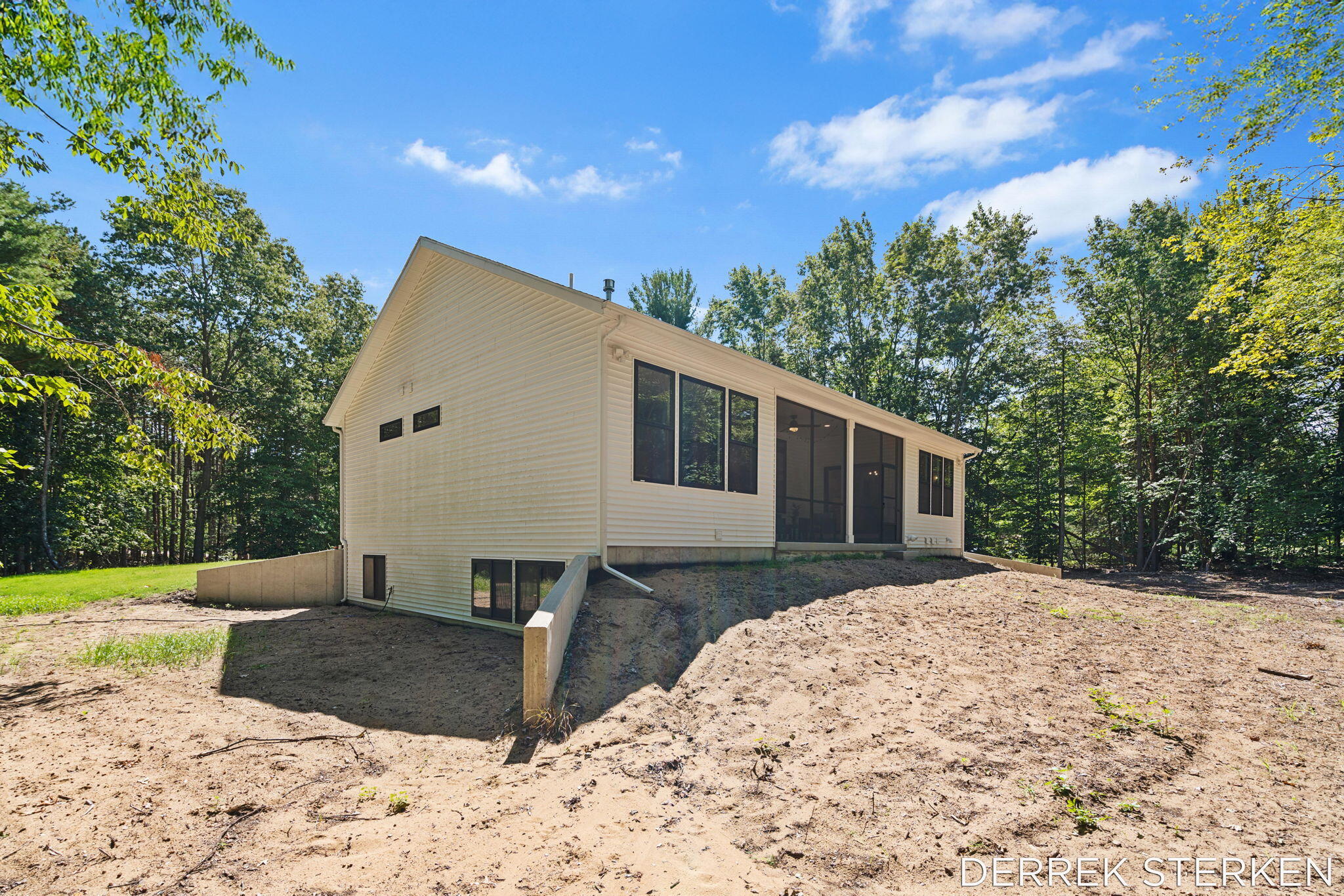 West Olive, Michigan, 49460, United States, 4 Bedrooms Bedrooms, ,4 BathroomsBathrooms,Residential,For Sale,1942271