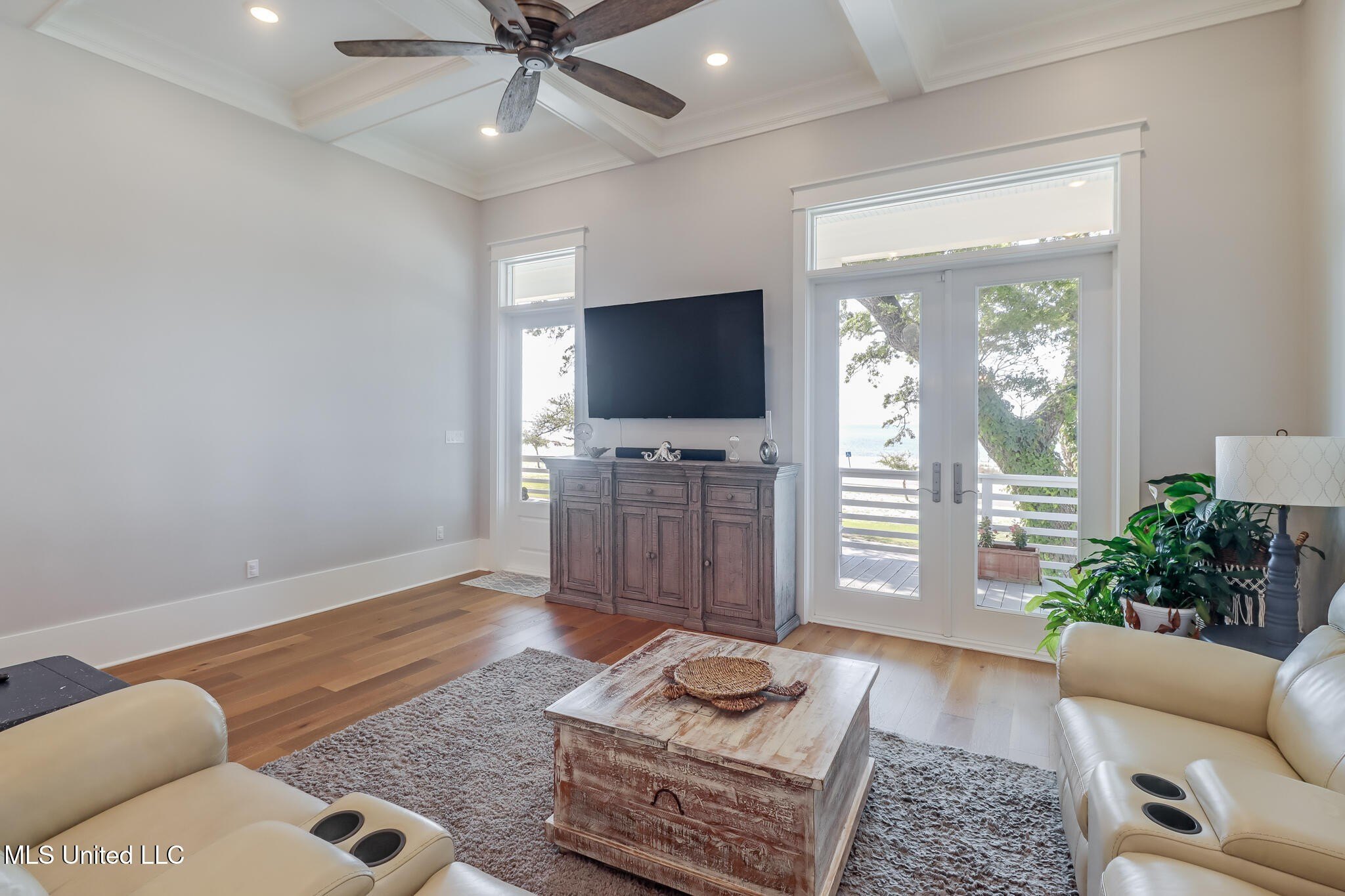 Gulfport, Mississippi, 39501, United States, 5 Bedrooms Bedrooms, ,4 BathroomsBathrooms,Residential,For Sale,1983145