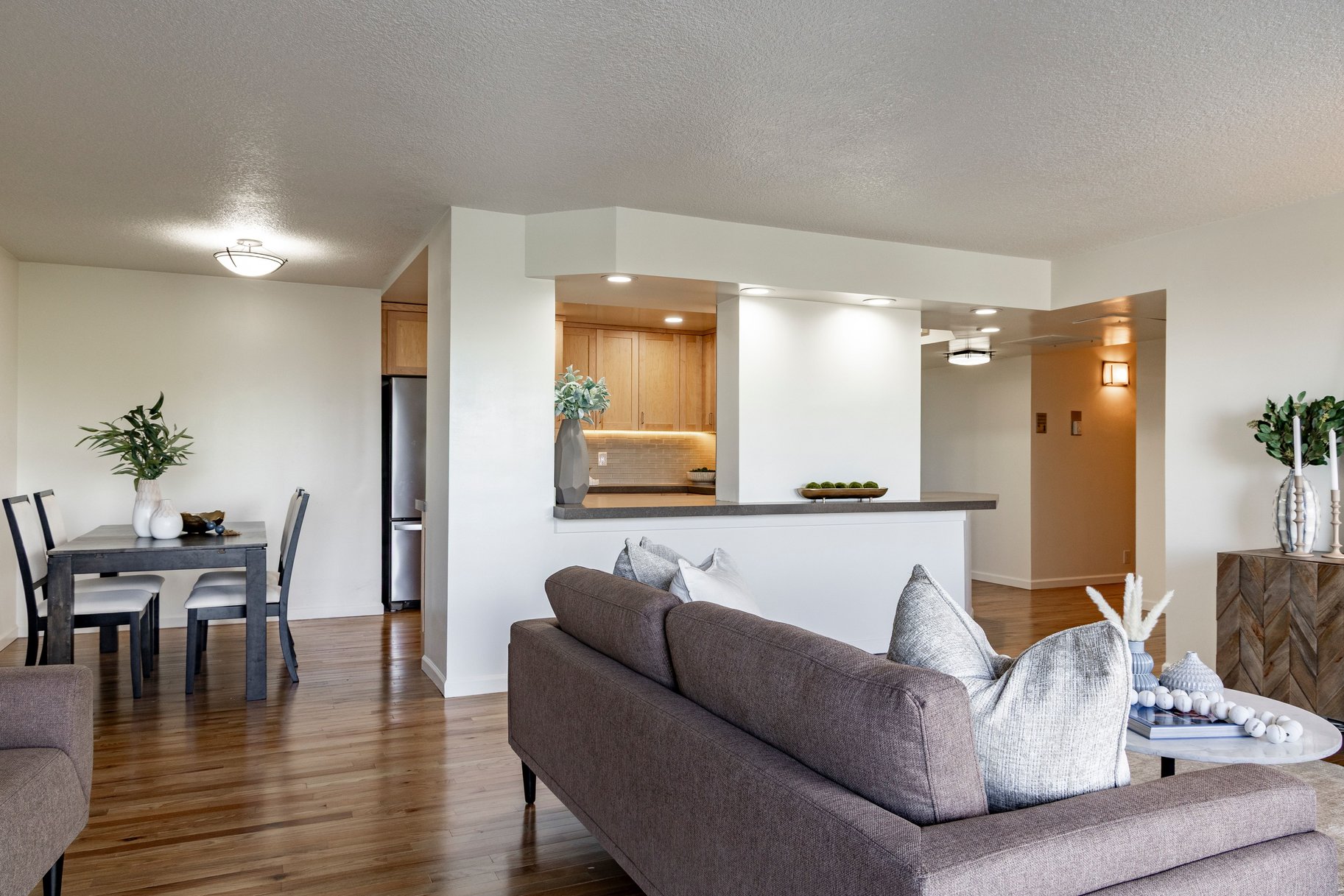  Spacious Canyon Crest Condo with Sweeping Valley Views - 物件實景
