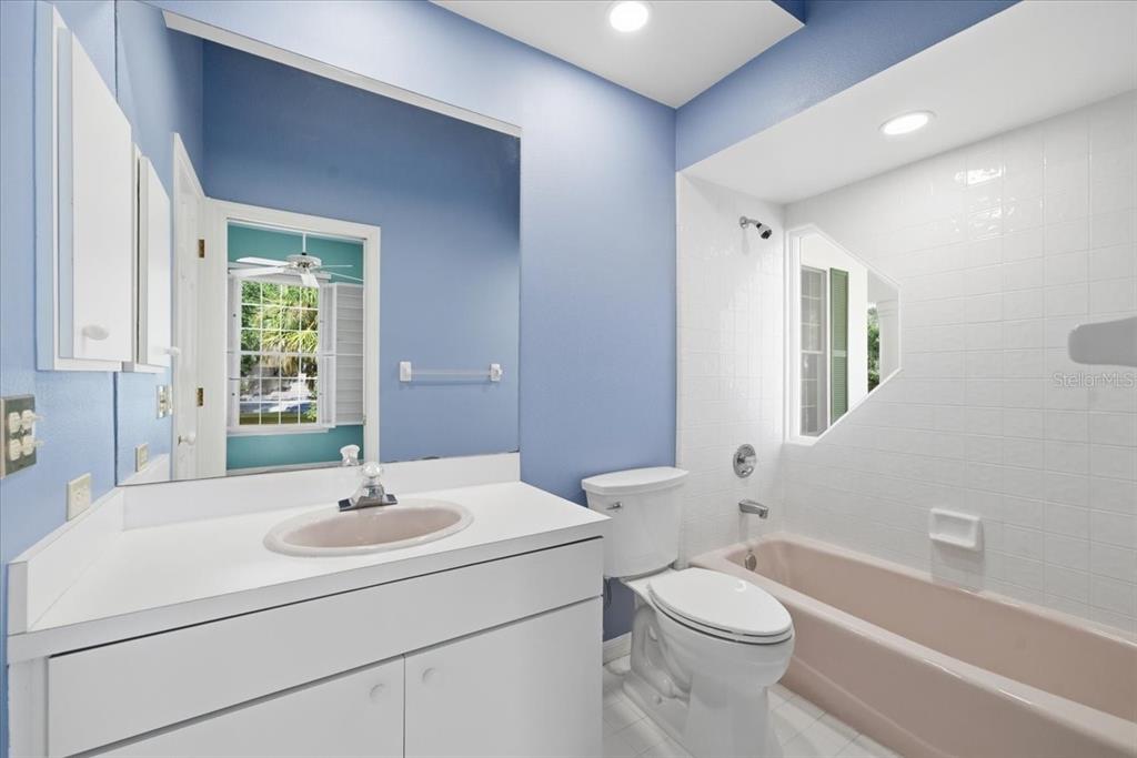 Tampa, Florida, 33647, United States, 4 Bedrooms Bedrooms, ,6 BathroomsBathrooms,Residential,For Sale,1989549