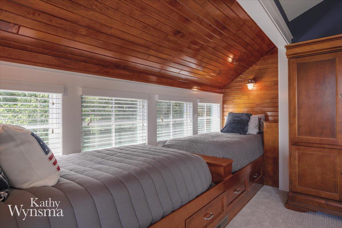 East Grand Rapids, Michigan, 49506, United States, 5 Bedrooms Bedrooms, ,5 BathroomsBathrooms,Residential,For Sale,1933647