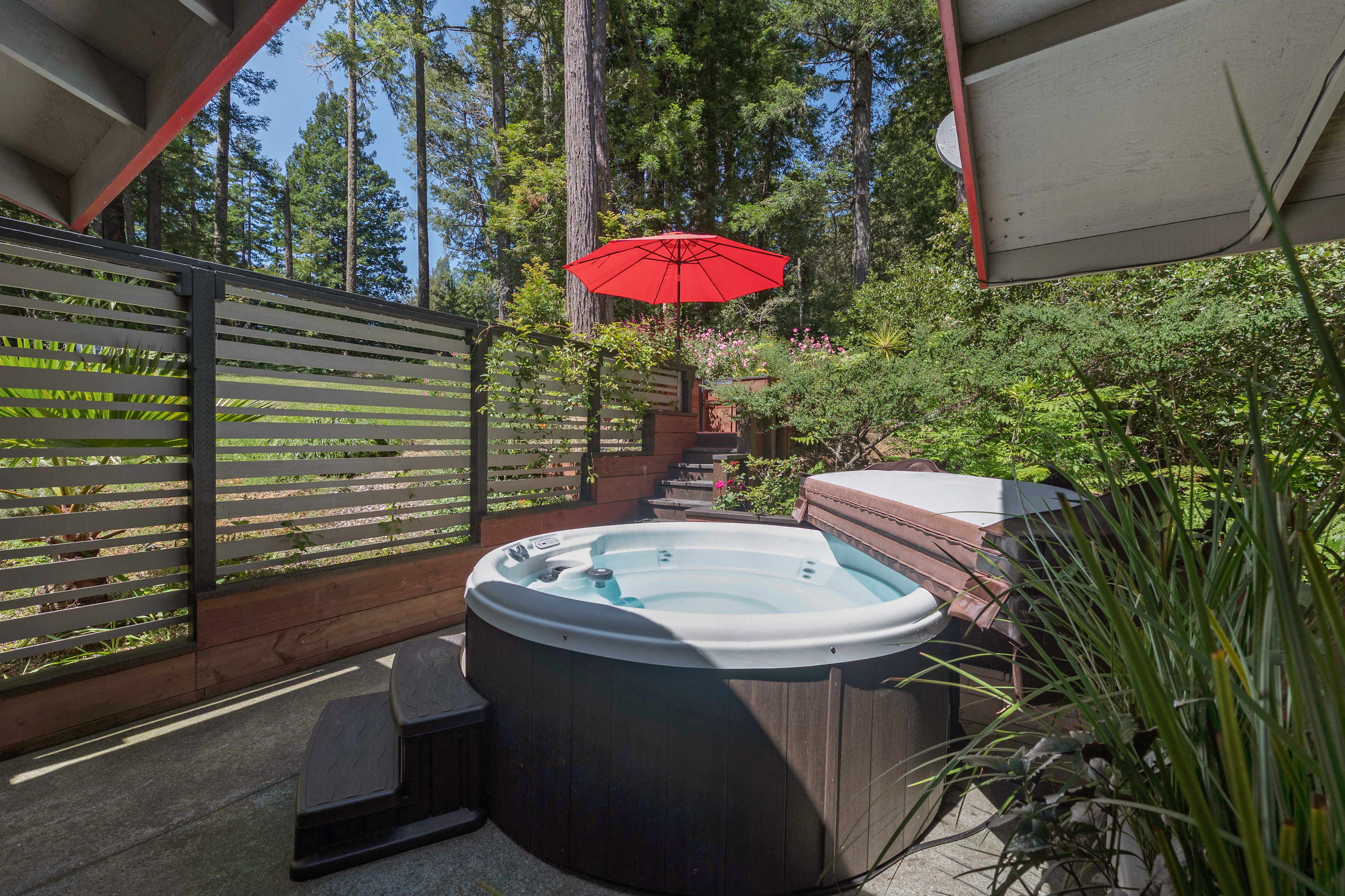  21995-21997 Ansel Court, Jenner, CA 95450 - 物件實景