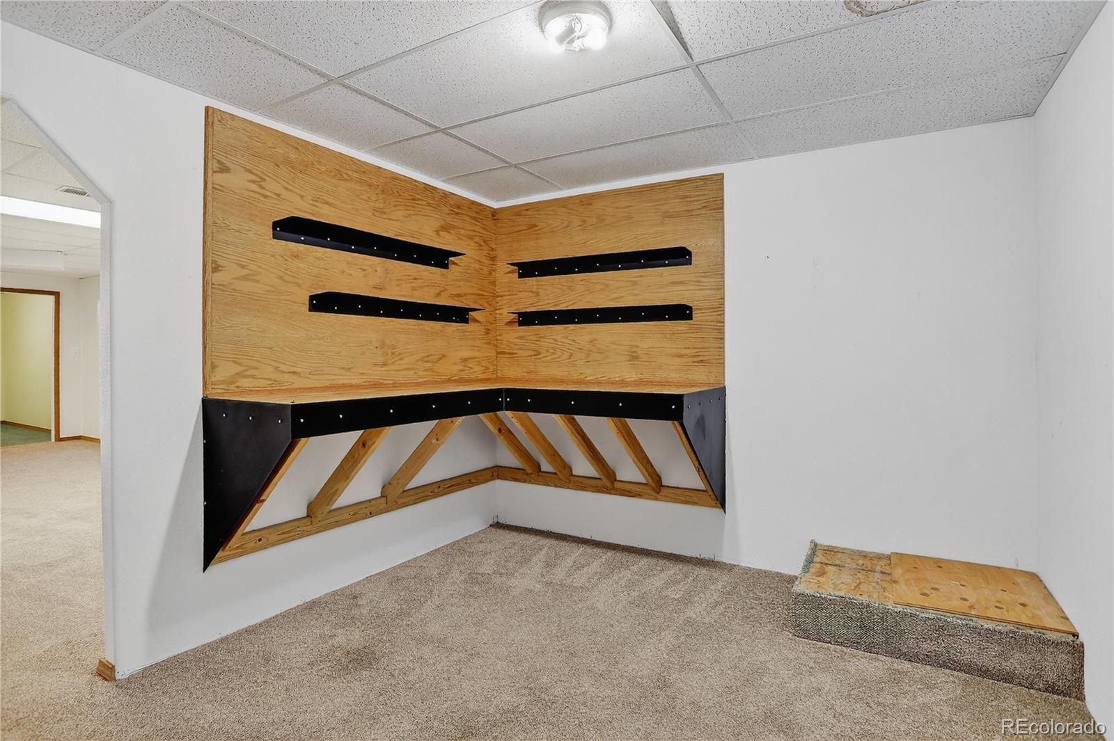 Byers, Colorado, 80103, United States, 5 Bedrooms Bedrooms, ,4 BathroomsBathrooms,Residential,For Sale,1896290