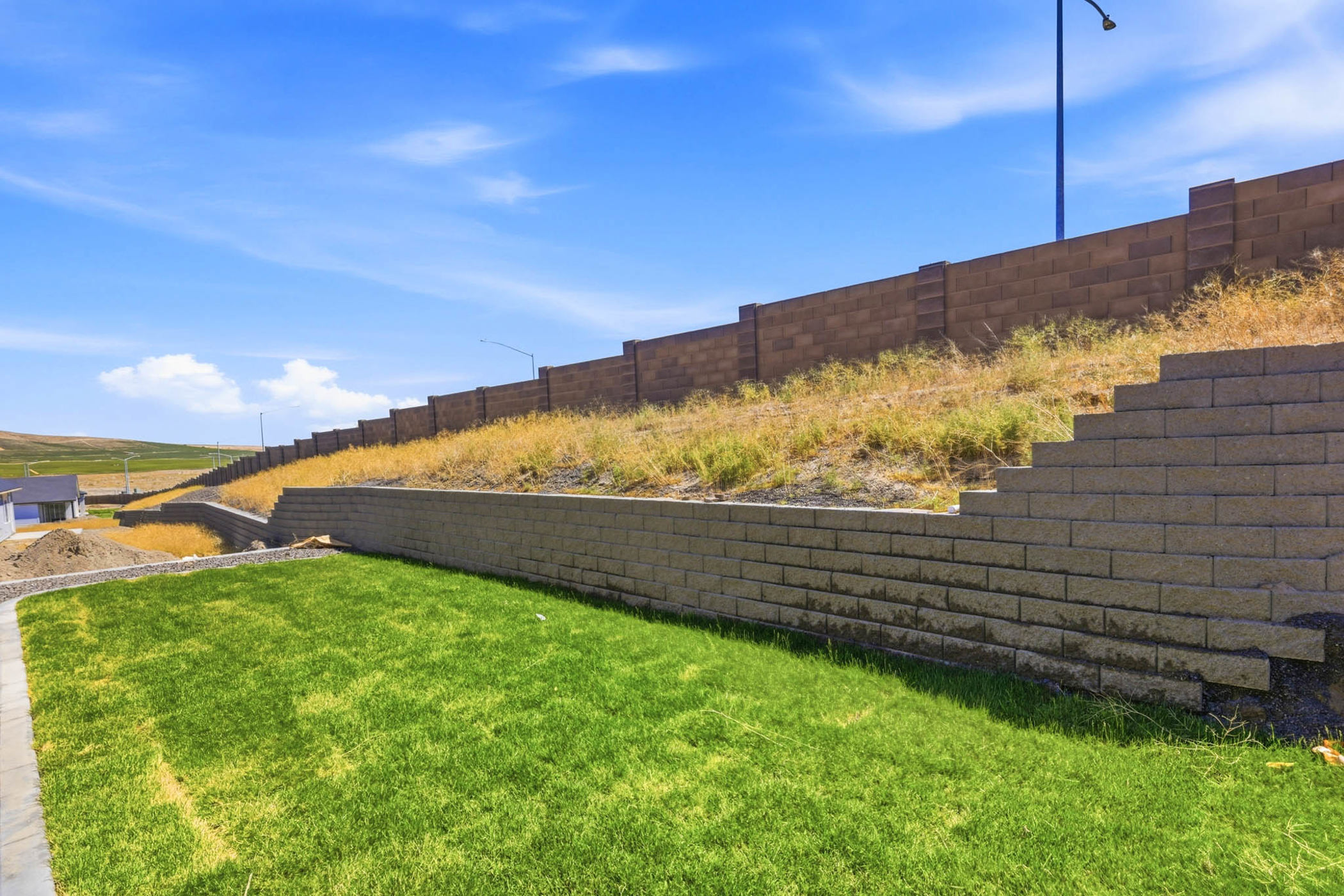  Reputable builder, fully landscaped, Brand New - 物件實景