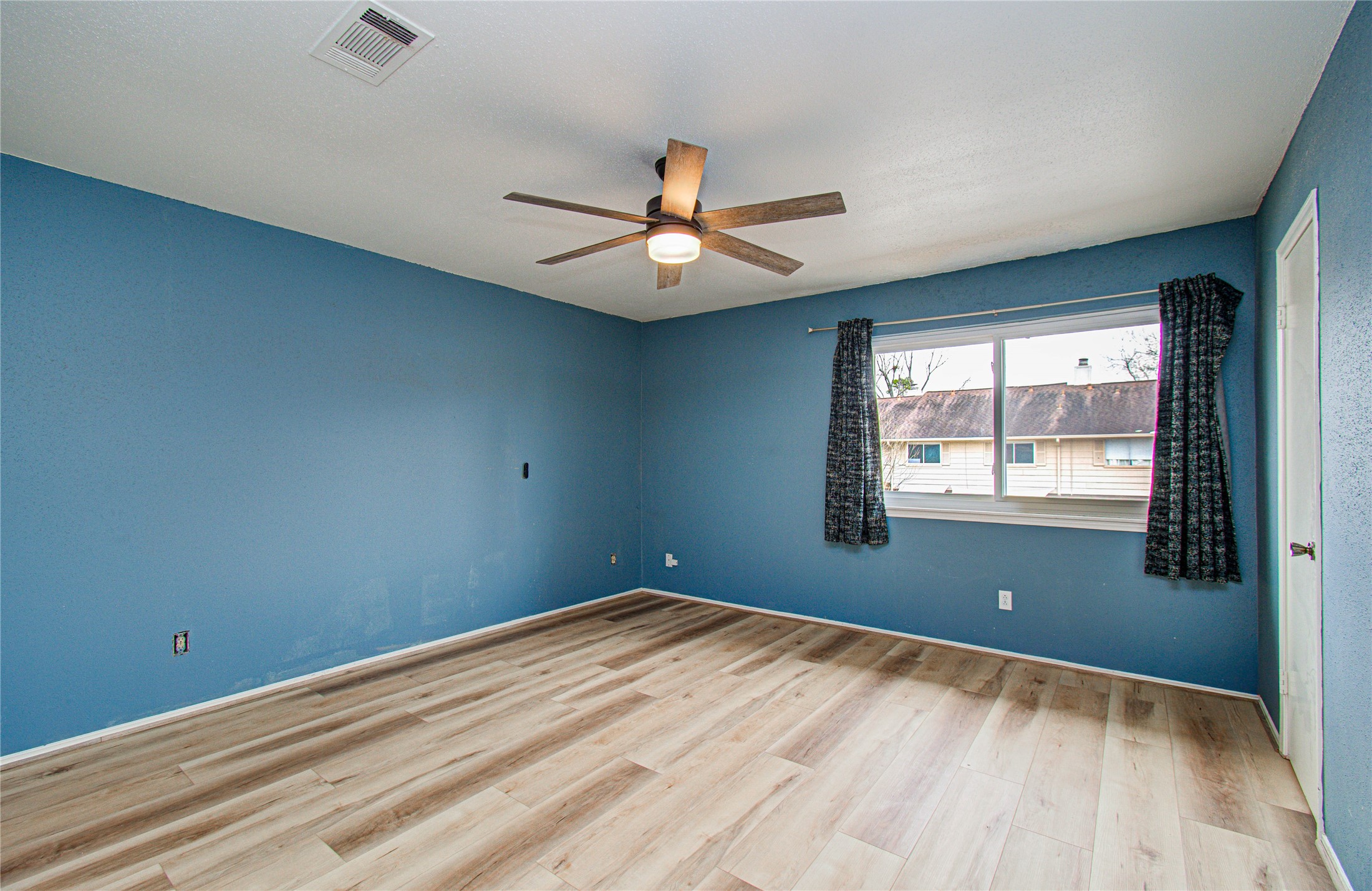  5800 Lumberdale Road #113 - 物件實景
