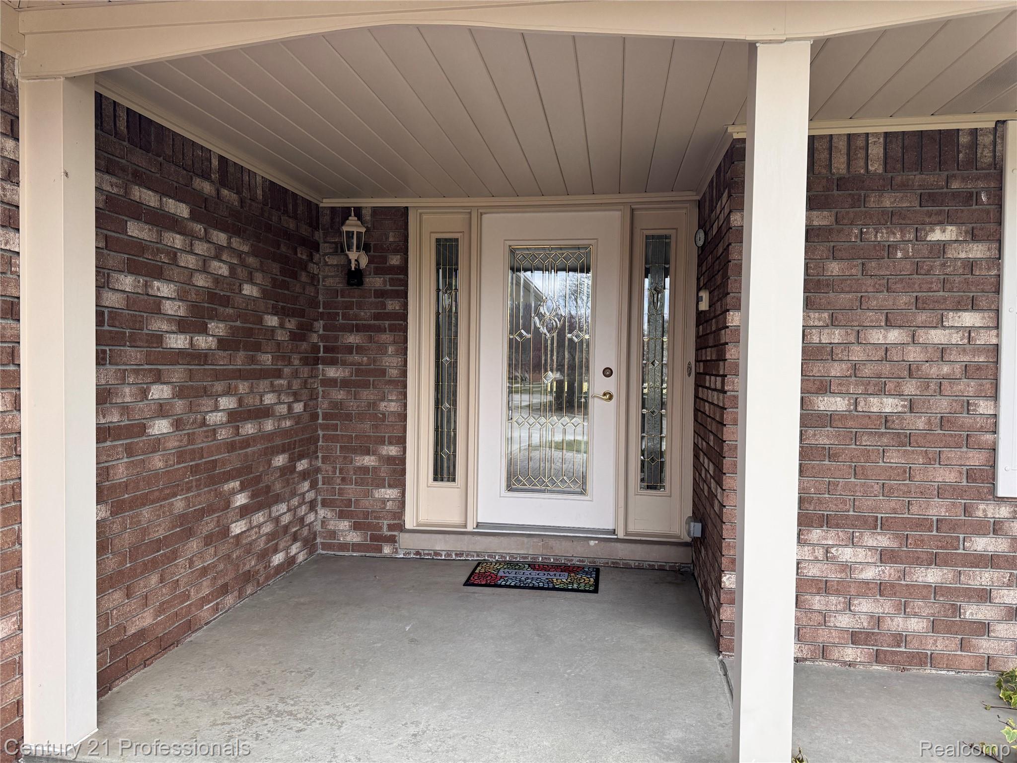 Troy, Michigan, 48085, United States, 4 Bedrooms Bedrooms, ,3 BathroomsBathrooms,Residential,For Sale,2009052