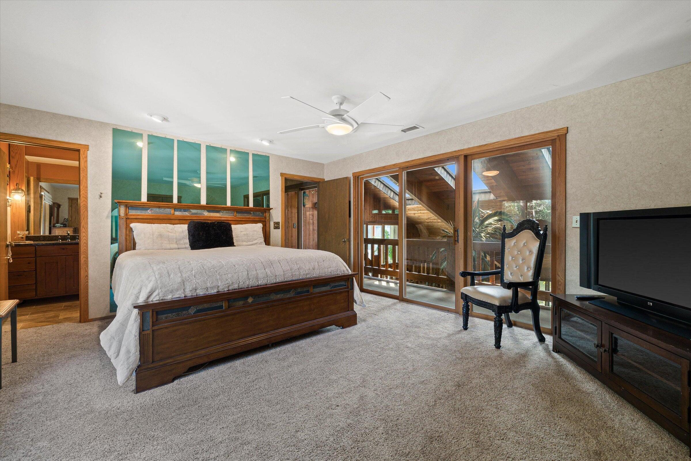 Menomonee Falls, Wisconsin, 53051, United States, 4 Bedrooms Bedrooms, ,4 BathroomsBathrooms,Residential,For Sale,1794328