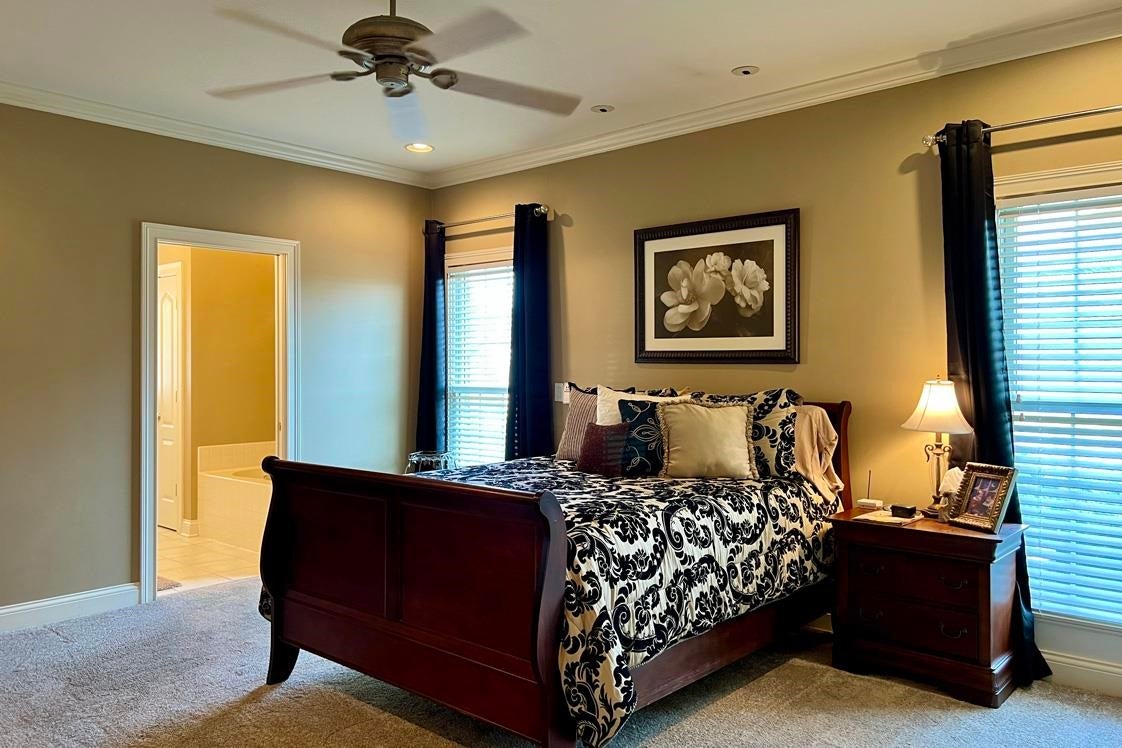 Franklin, Kentucky, 42134, United States, 4 Bedrooms Bedrooms, ,3 BathroomsBathrooms,Residential,For Sale,1941979